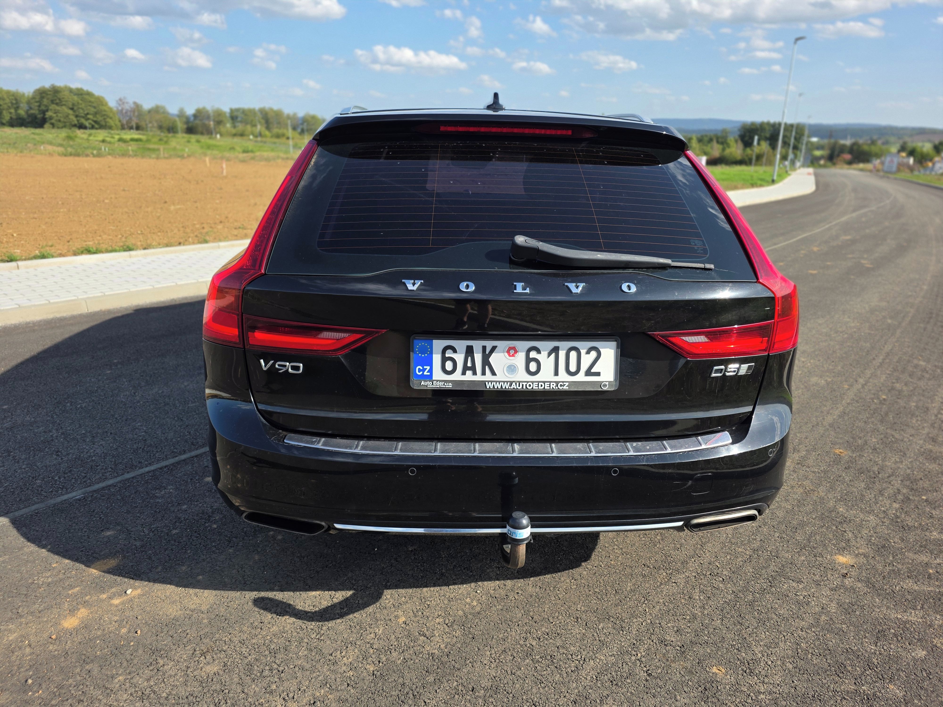 Volvo V90, VOLVO V90 D5 Inscription 4x4 - fotka 5