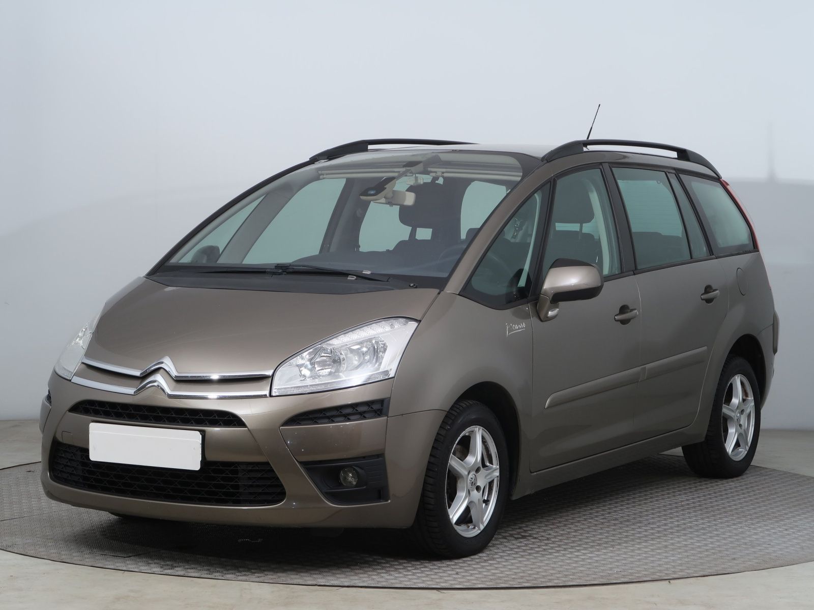 Citroën Grand C4 Picasso, 1.6 HDi, 7 míst - fotka 3