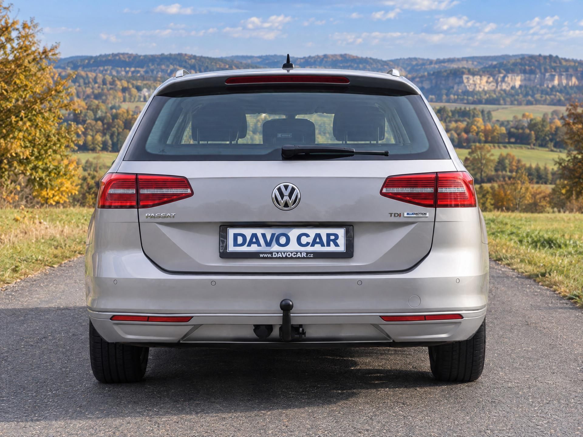 Volkswagen Passat, 1,6 TDI 88Kw Comfortline LED - fotka 6