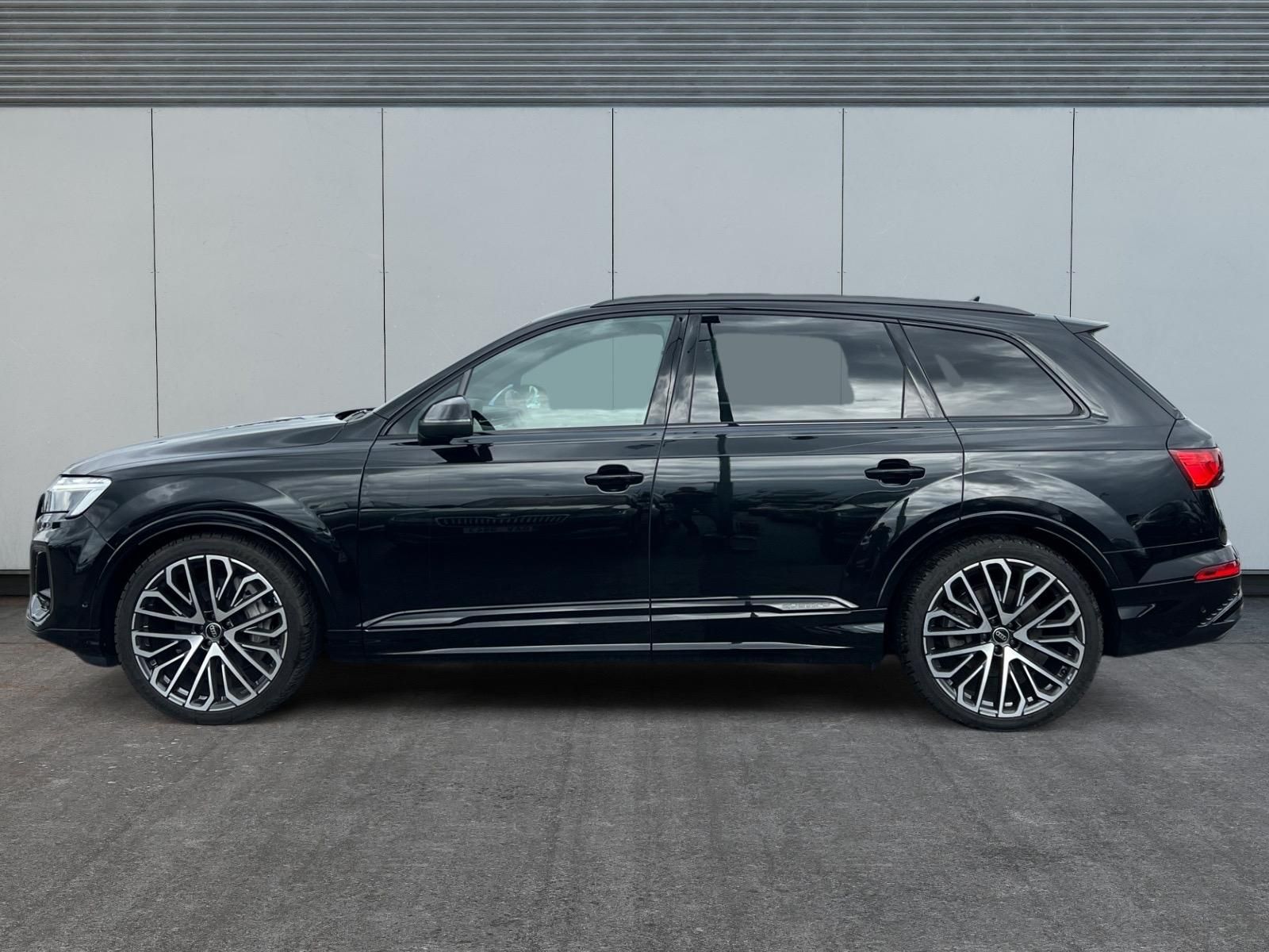 Audi Q7, S-LINE 50TDI 7MÍST TAŽNÝ DPH - fotka 2