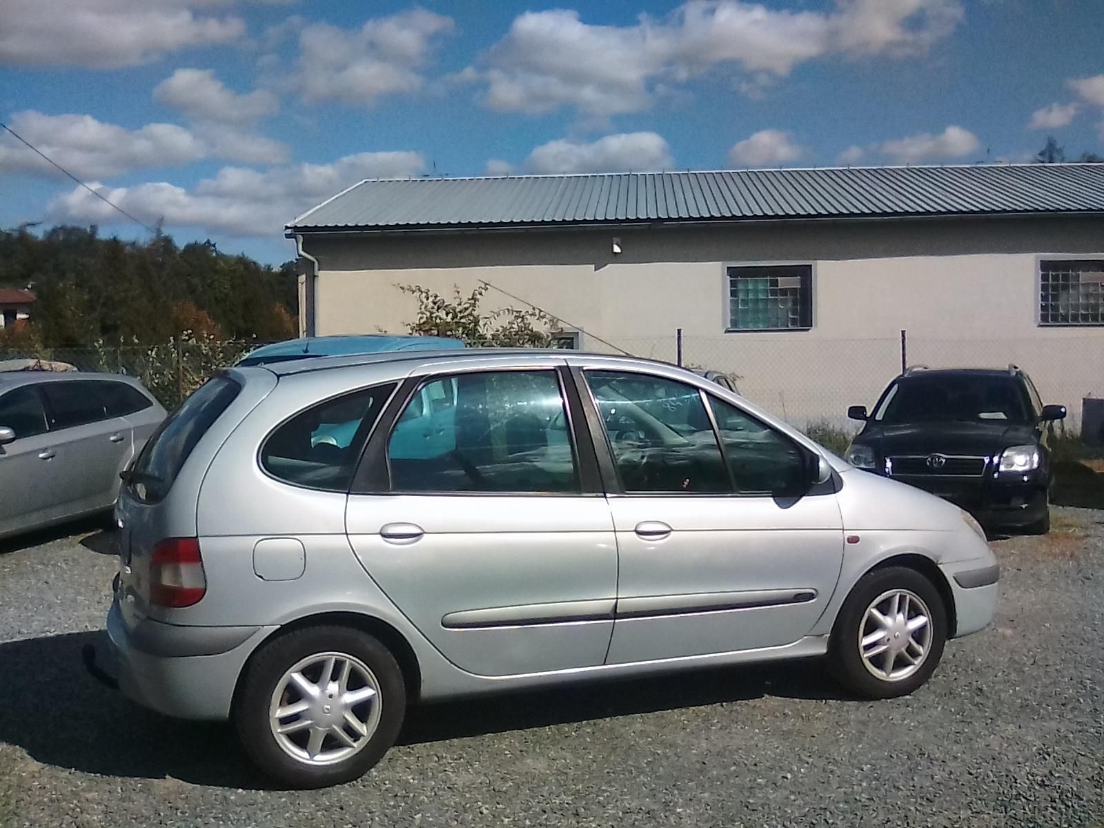 Renault Scénic, 1.9 Dci Expression, jede dobře - fotka 4