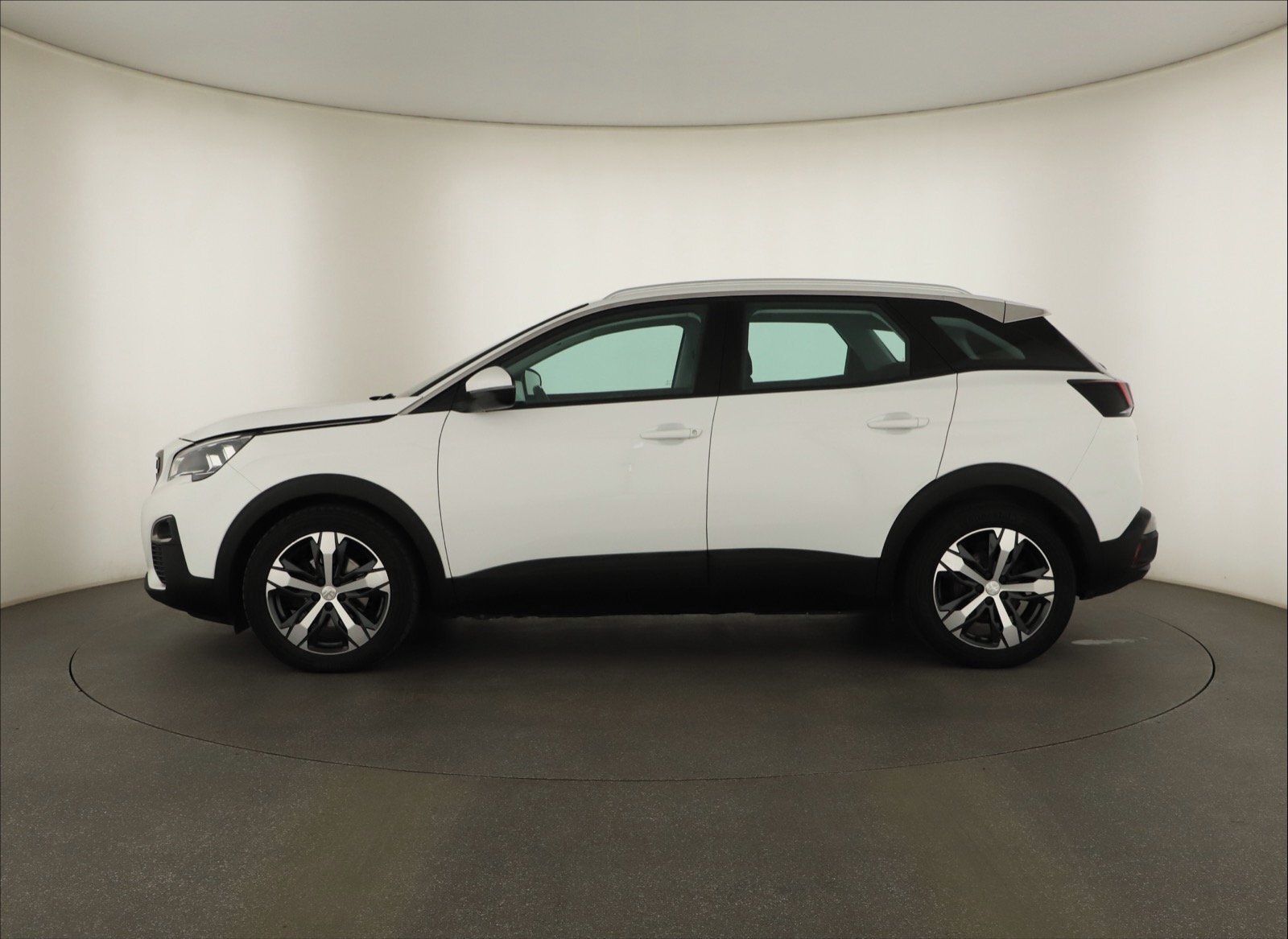 Peugeot 3008, 1.2 PureTech, ČR,1.maj - fotka 3