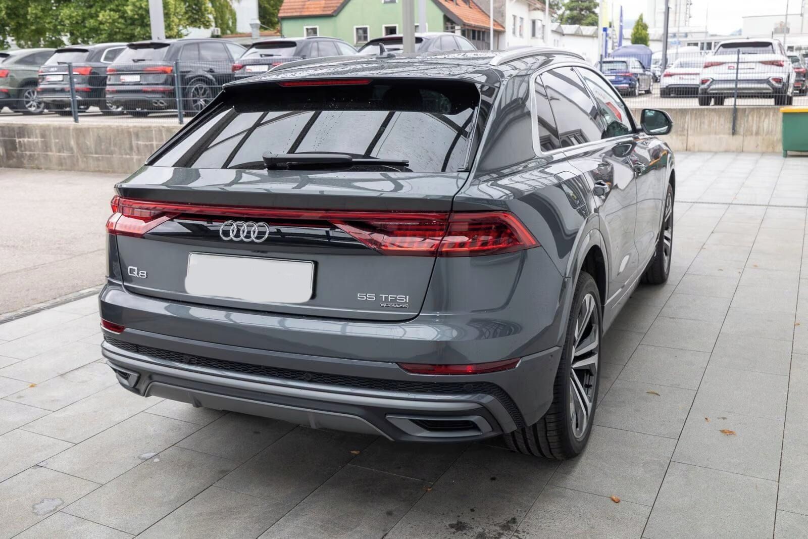 Audi Q8, 55 TFSI  quattro Tiptr.S line - fotka 4
