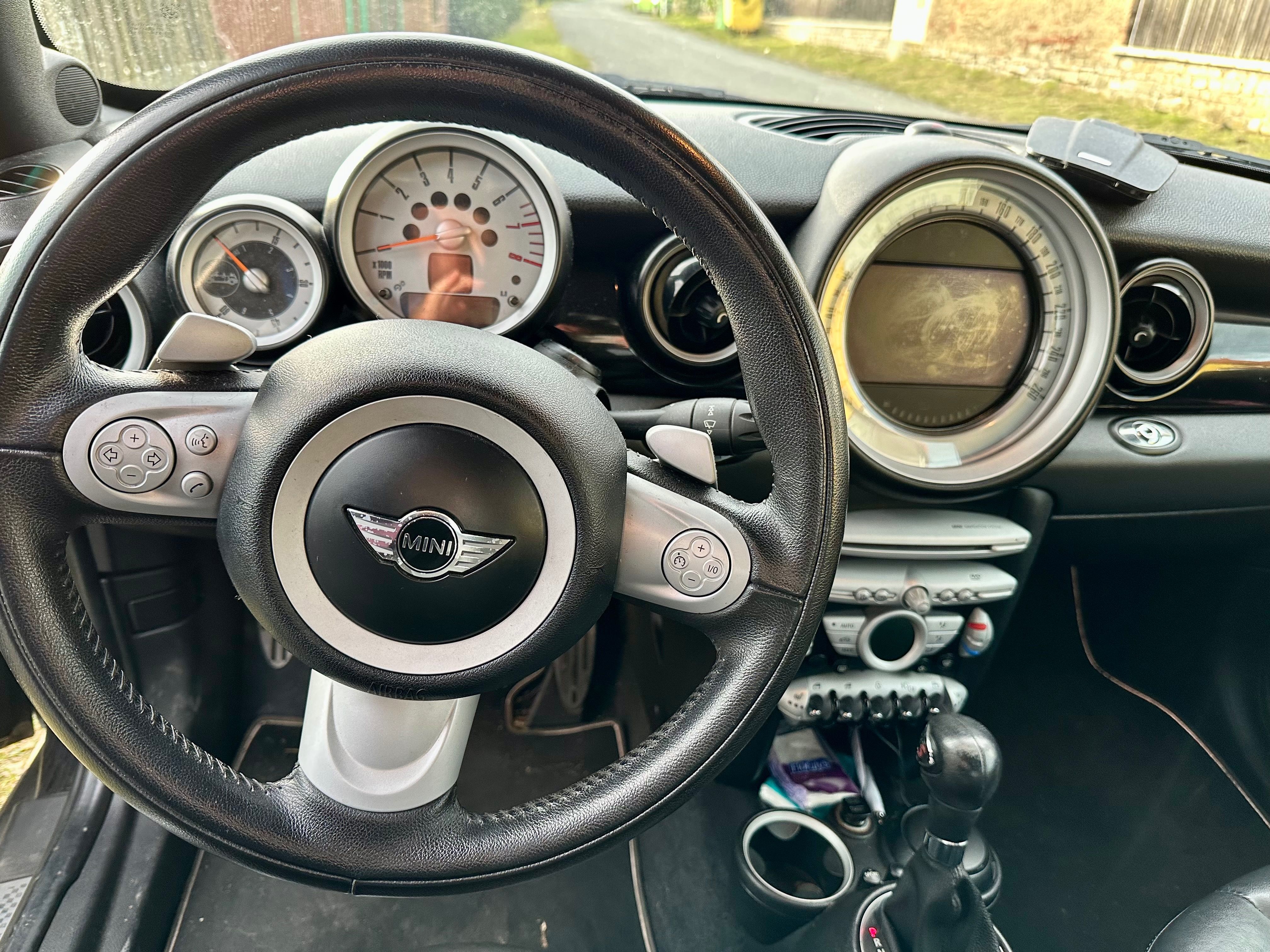 Mini Cooper S, Mini Cooper S Cabrio 128kW - fotka 6