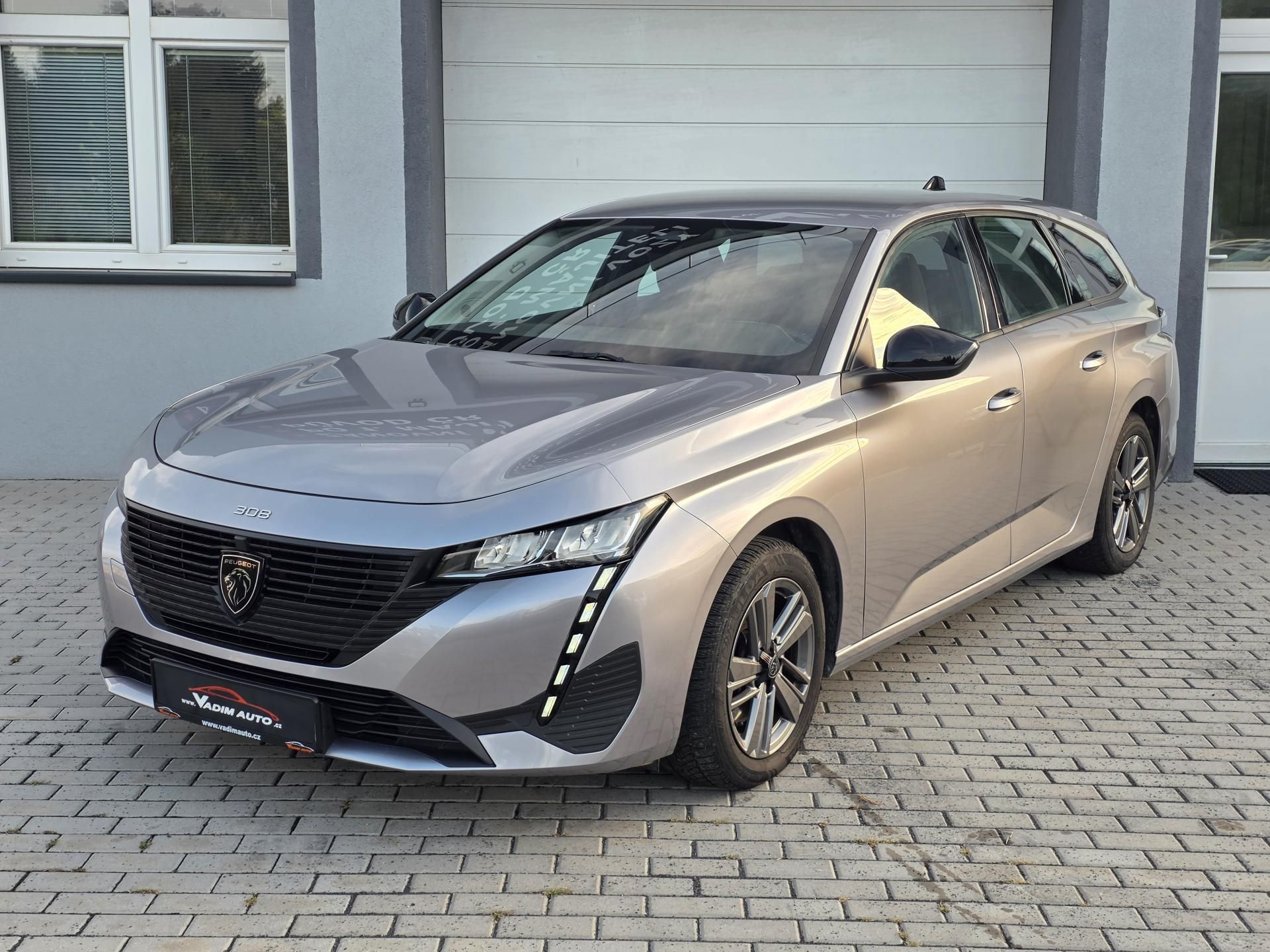Peugeot 308, 1.2PT 96kW ACTIVE 1.MAJITEL ČR - fotka 2