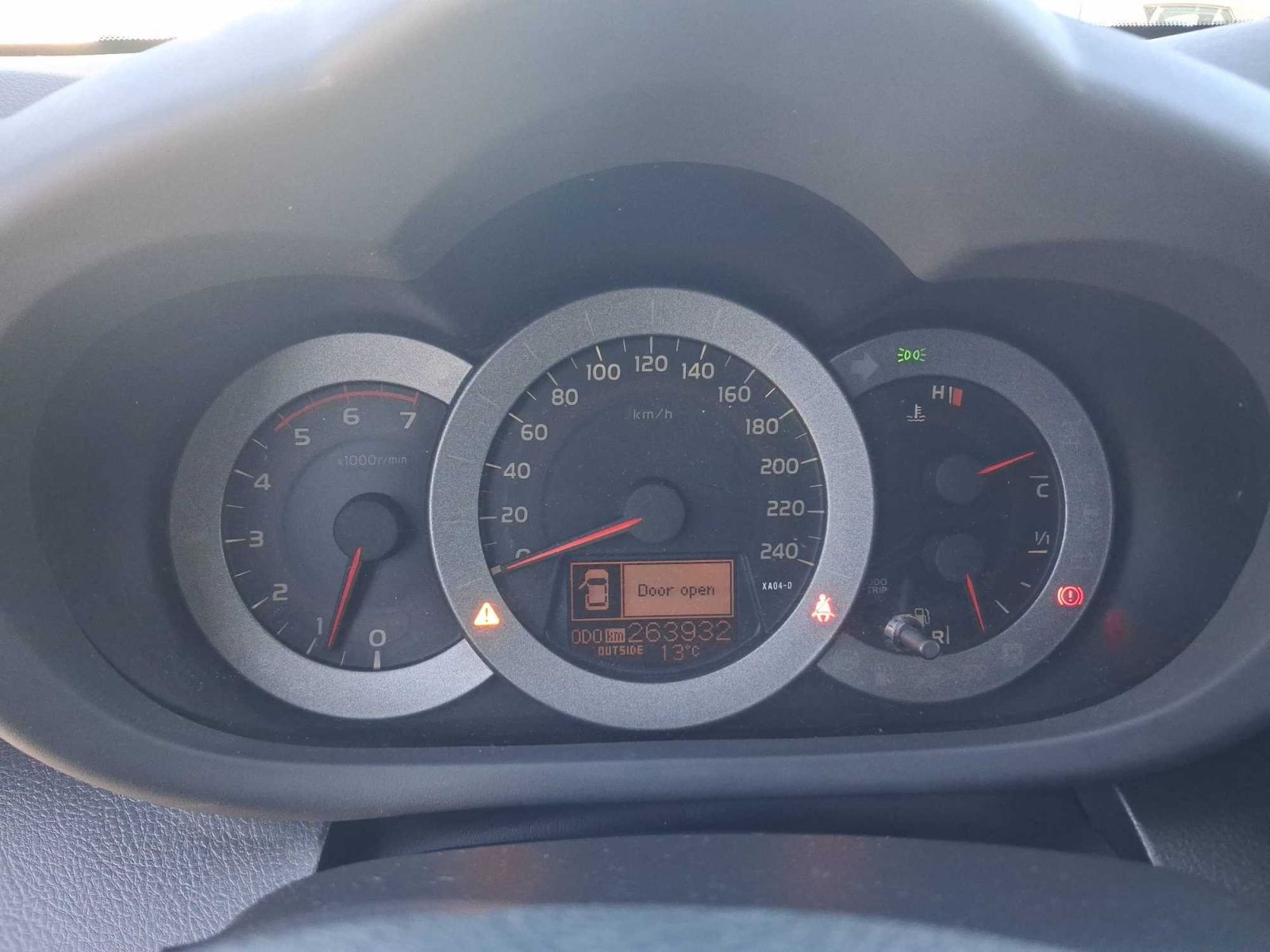 Toyota Rav4, 2.2 D-4D, 4X4, Kožené sedačky - fotka 3