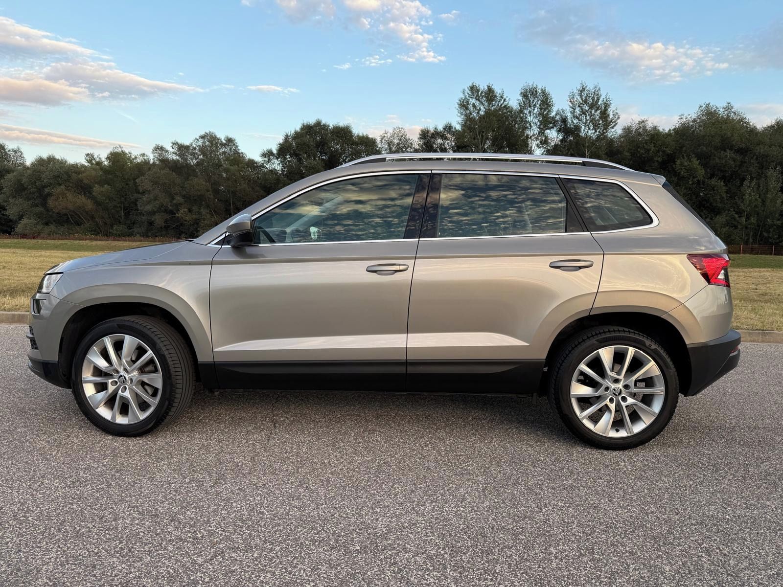 Škoda Karoq, TSI, Style, Full LED světla - fotka 3