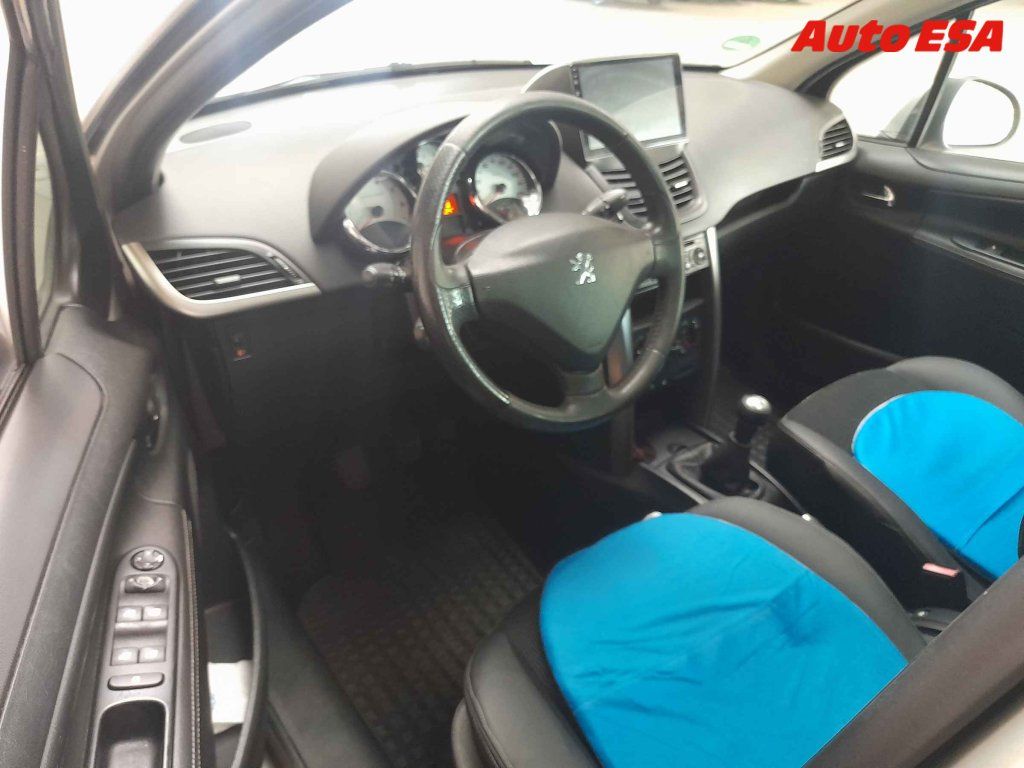 Peugeot 207, 1.6i - fotka 3