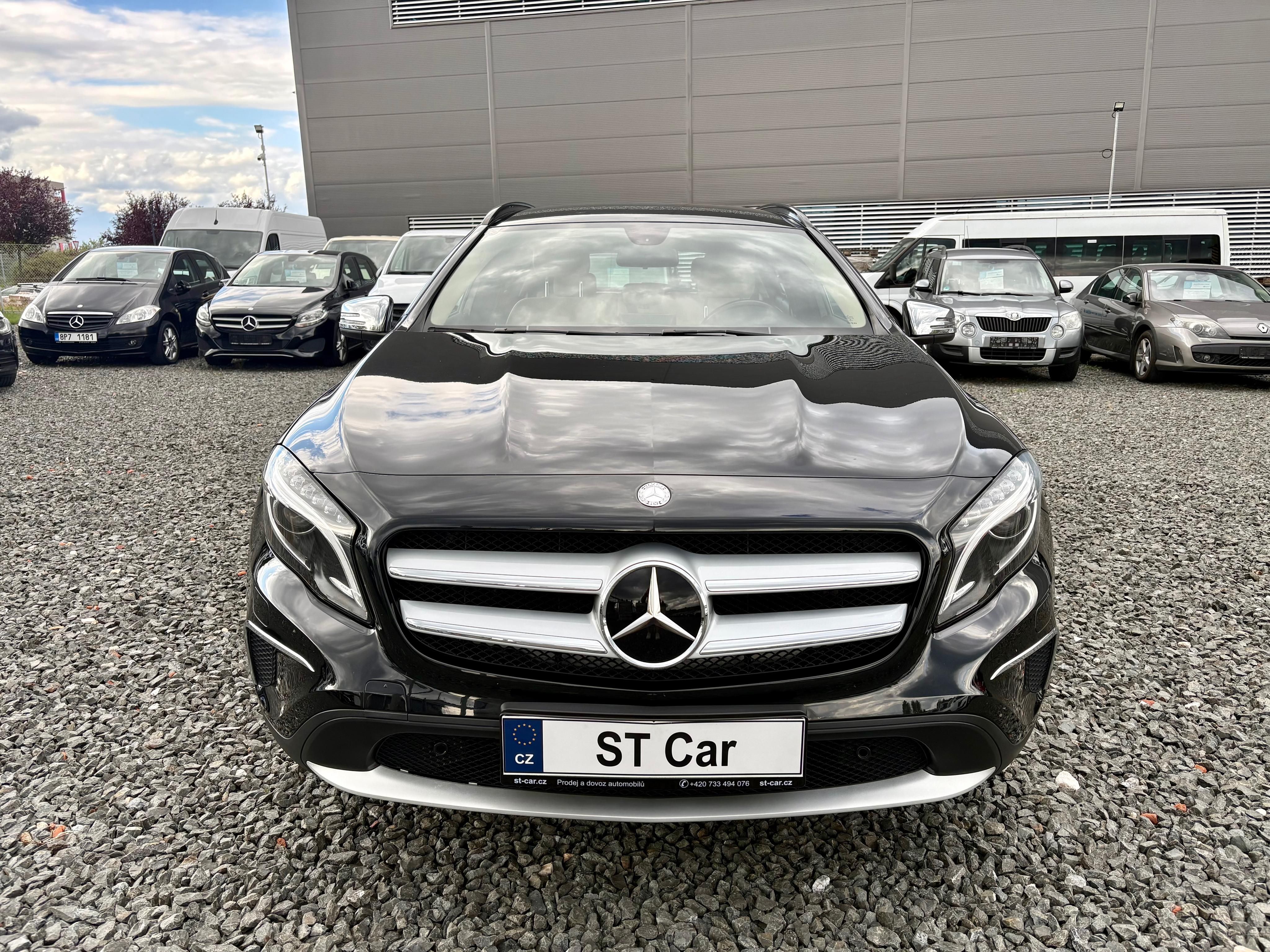 Mercedes-Benz GLA, 200D 100kw 4MATIC Automat - fotka 2