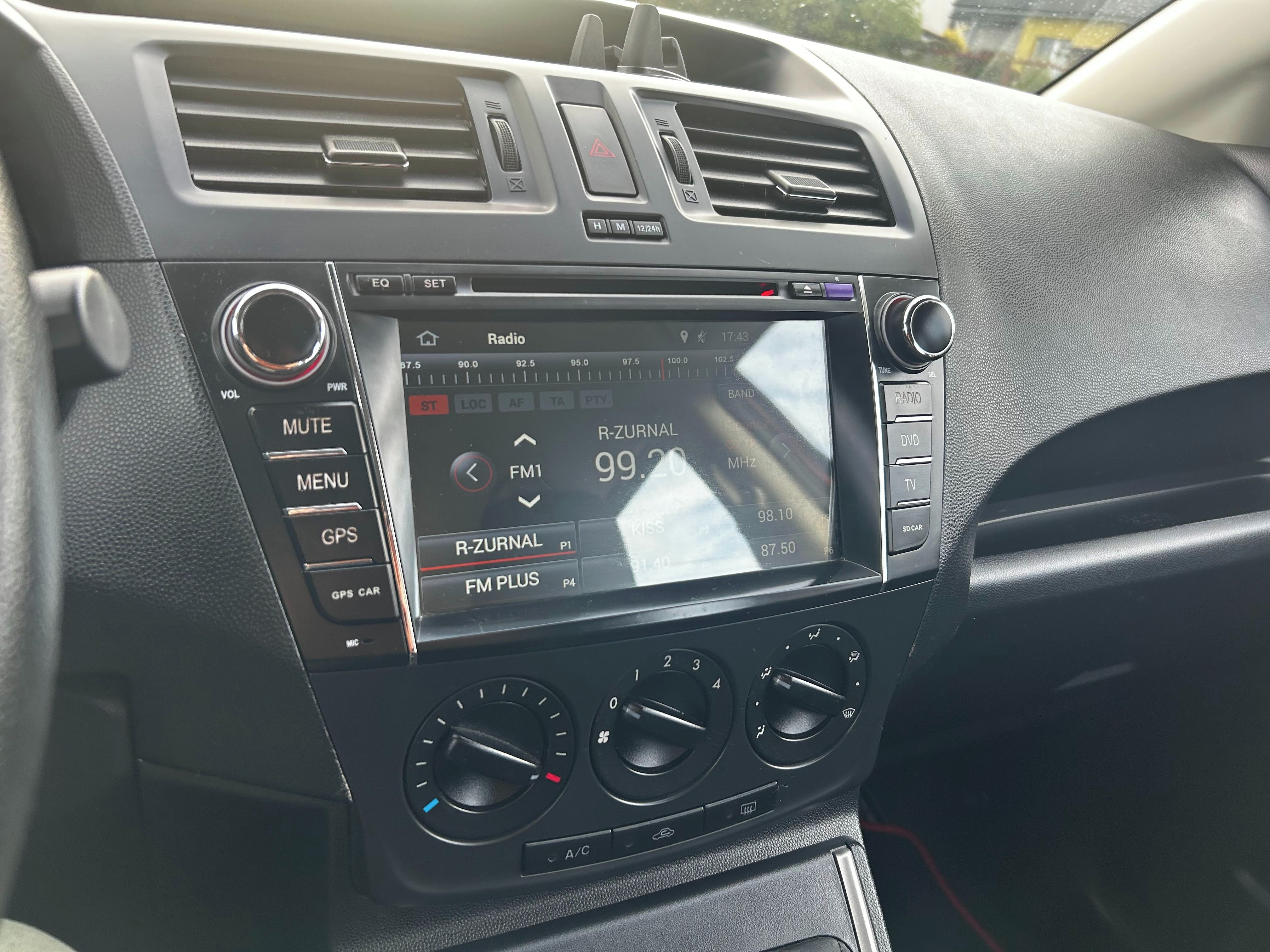 Mazda 5, 1.8 - fotka 4