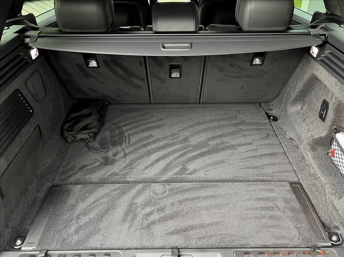 Land Rover Range Rover Sport, 3,0 D300 DYNAMIC SE - fotka 5