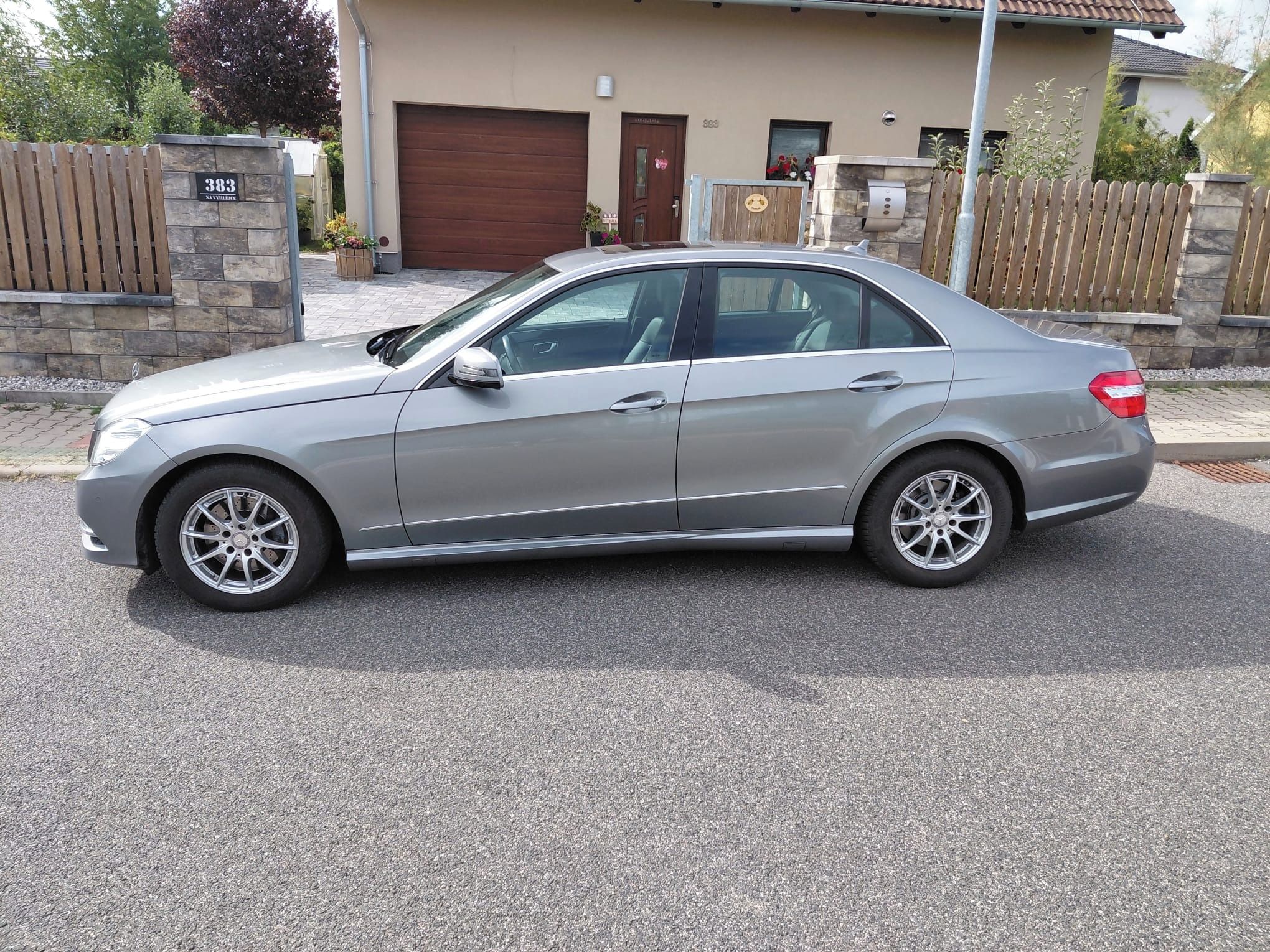 Mercedes-Benz Třídy E, 220 CDI, W212, CEBIA - fotka 4
