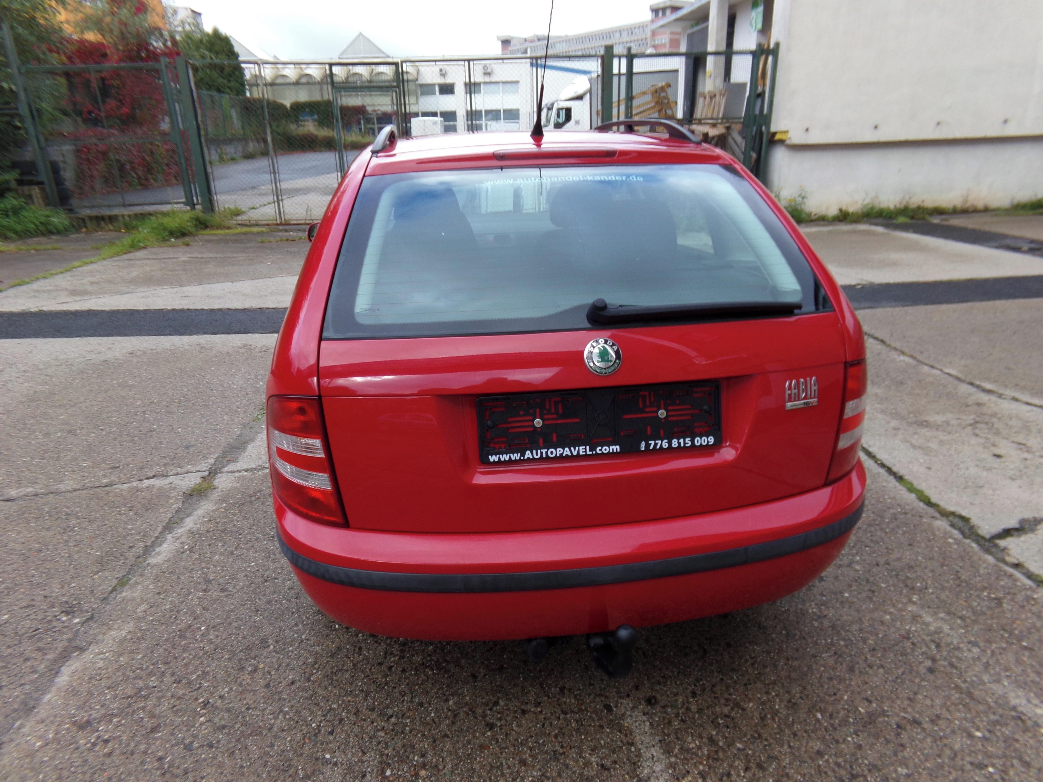 Škoda Fabia, 1.4 16V FAMILY - fotka 3
