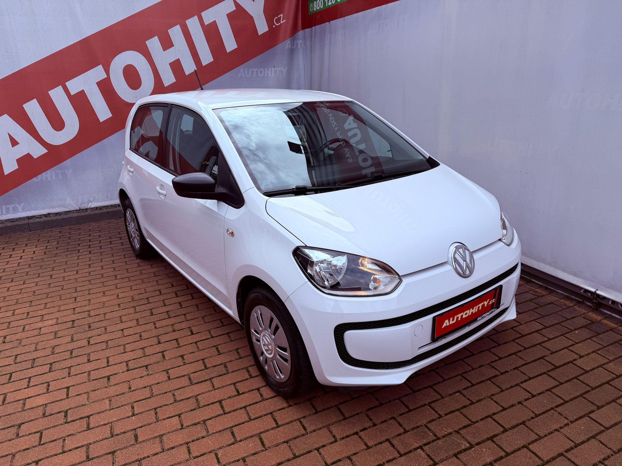 Volkswagen Up!, 1.0 Move up!, Serviska - fotka 3