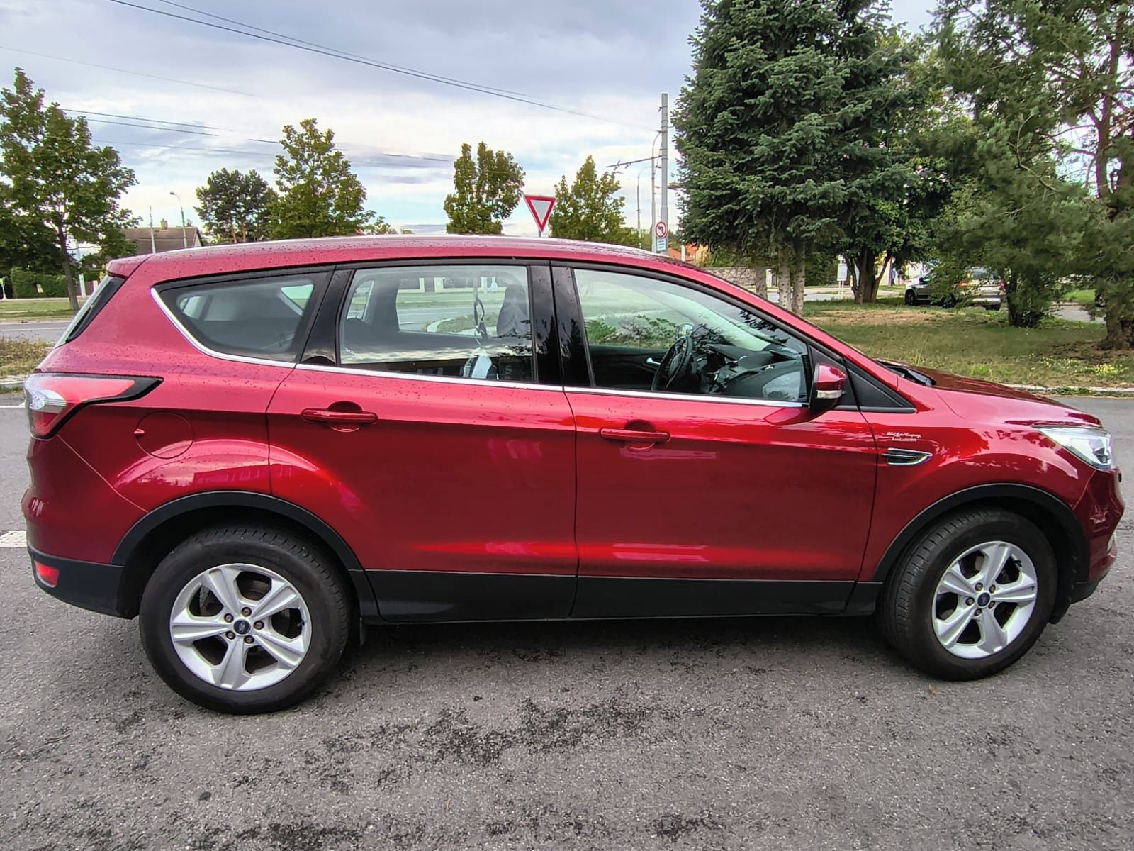 Ford Kuga, FORD KUGA, celoročně garážován - fotka 5