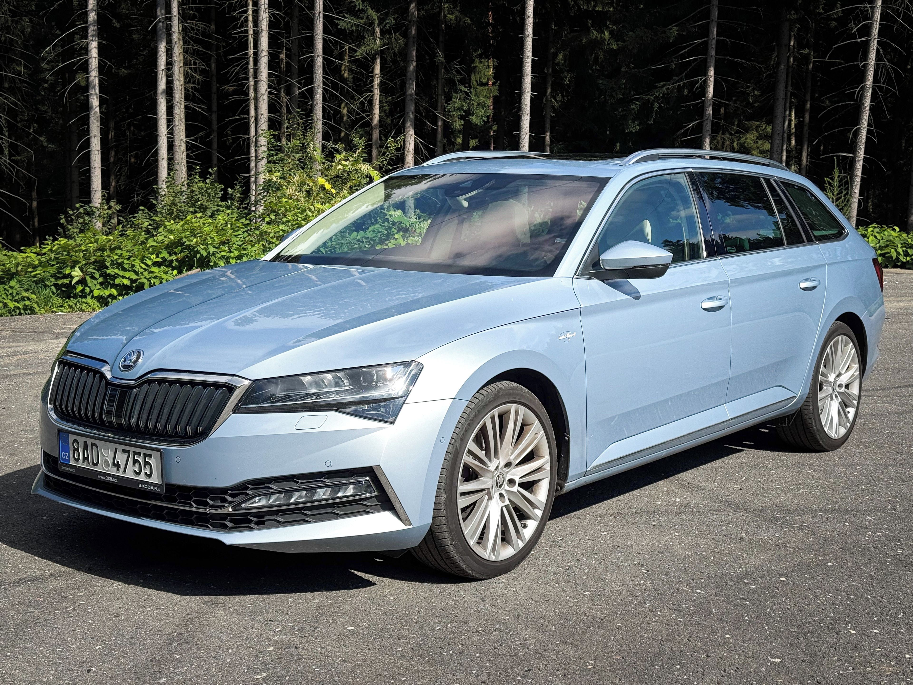 Škoda Superb, Combi 2.0 TSI 241KW L&K - fotka 3