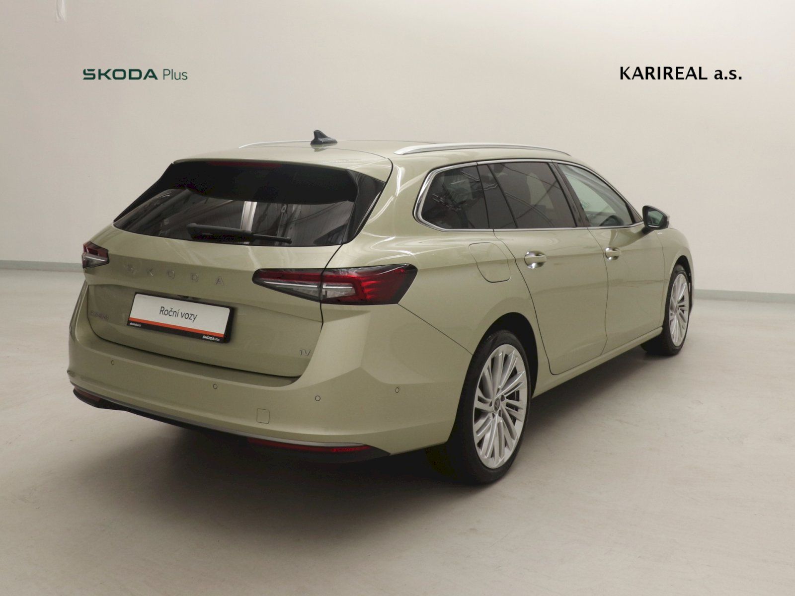 Škoda Superb, TSI iV 150kW DSG L&K - fotka 2