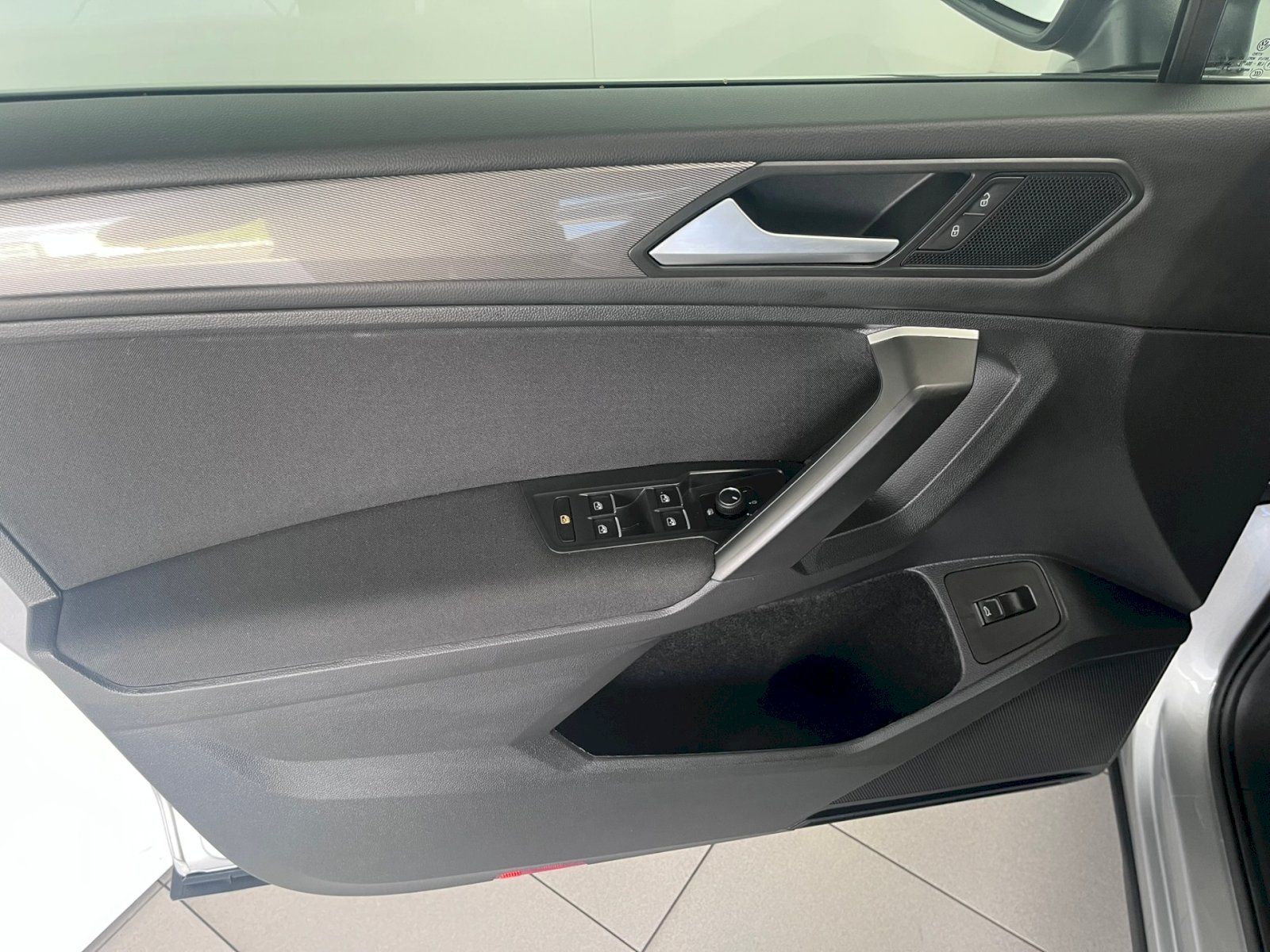 Volkswagen Tiguan, ALLSPACE 1,5 TSI 110 KW 7 DSG - fotka 6