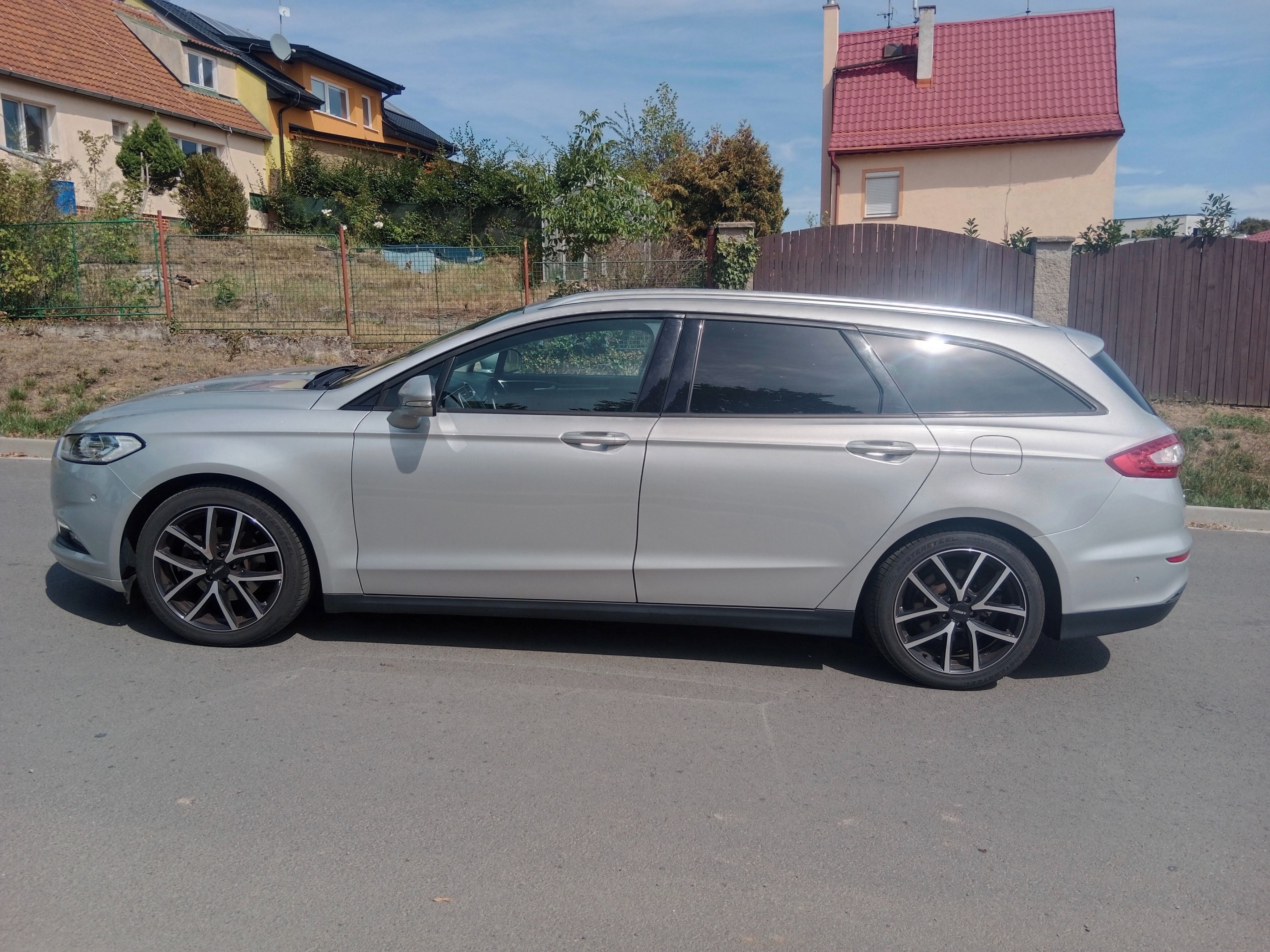 Ford Mondeo, 1.5 ecoboost, servisováno - fotka 5