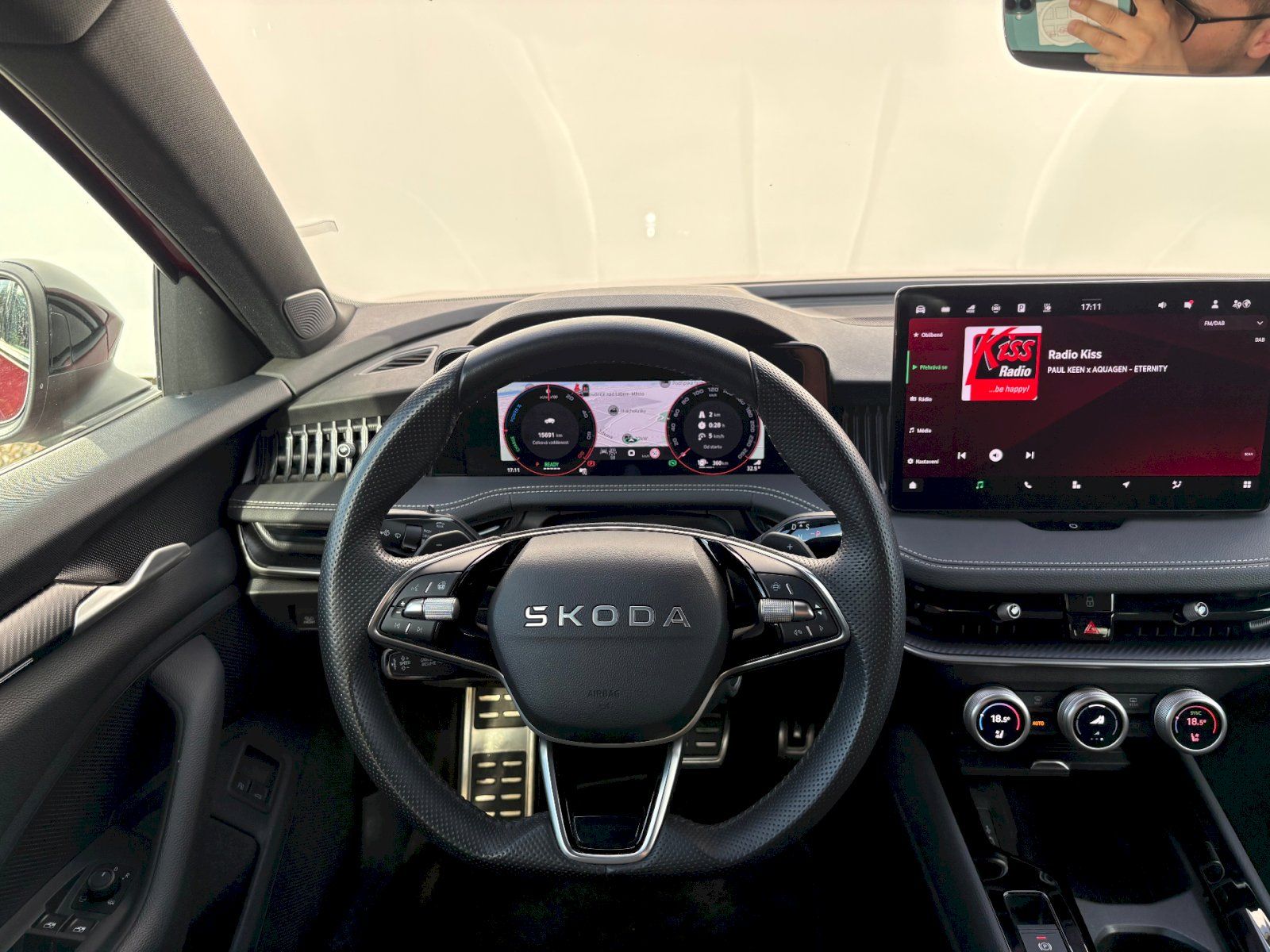 Škoda Superb, SportLine 1.5 TSI / 150 kW DSG - fotka 5