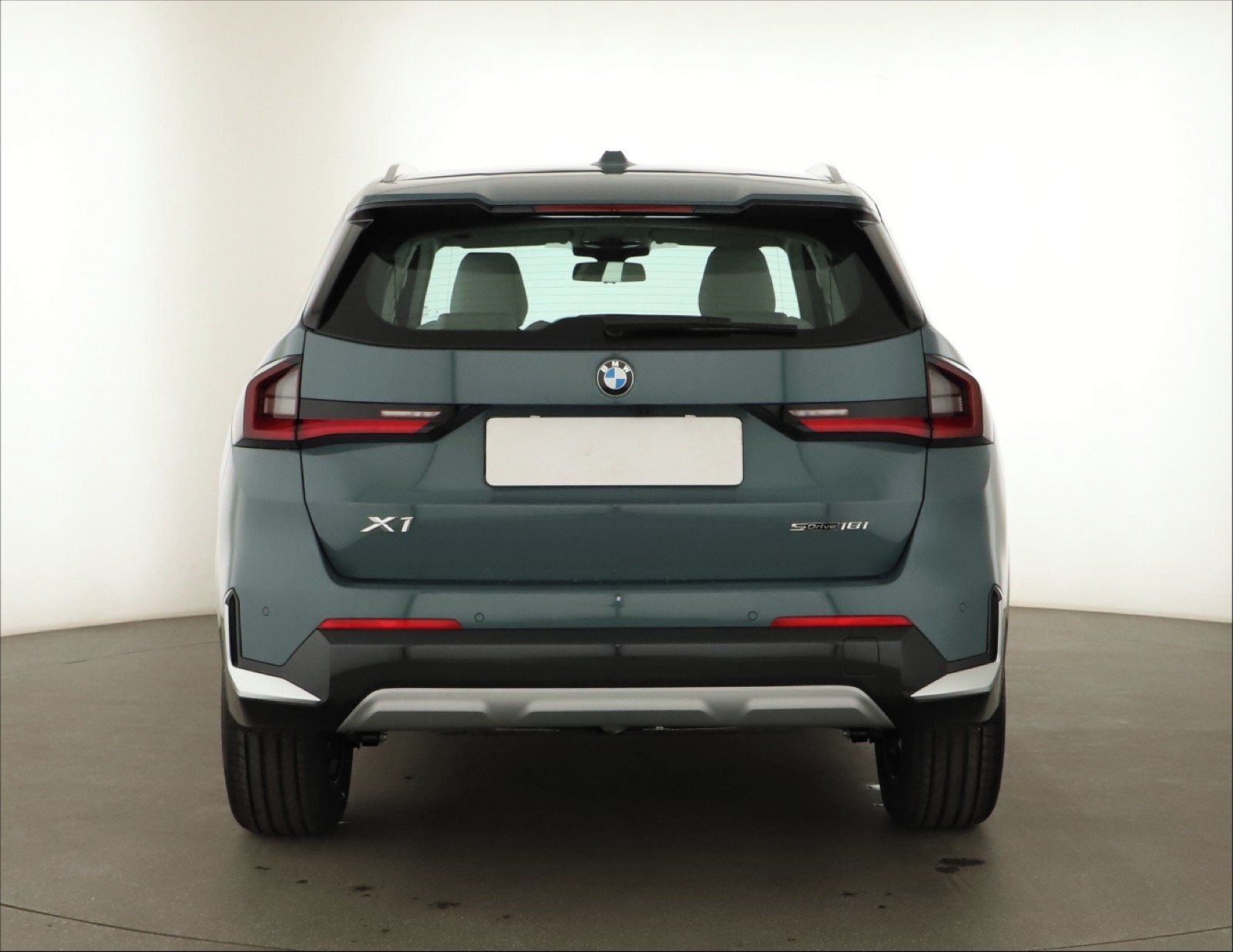 BMW X1, sDrive18i, XLine Edition - fotka 4