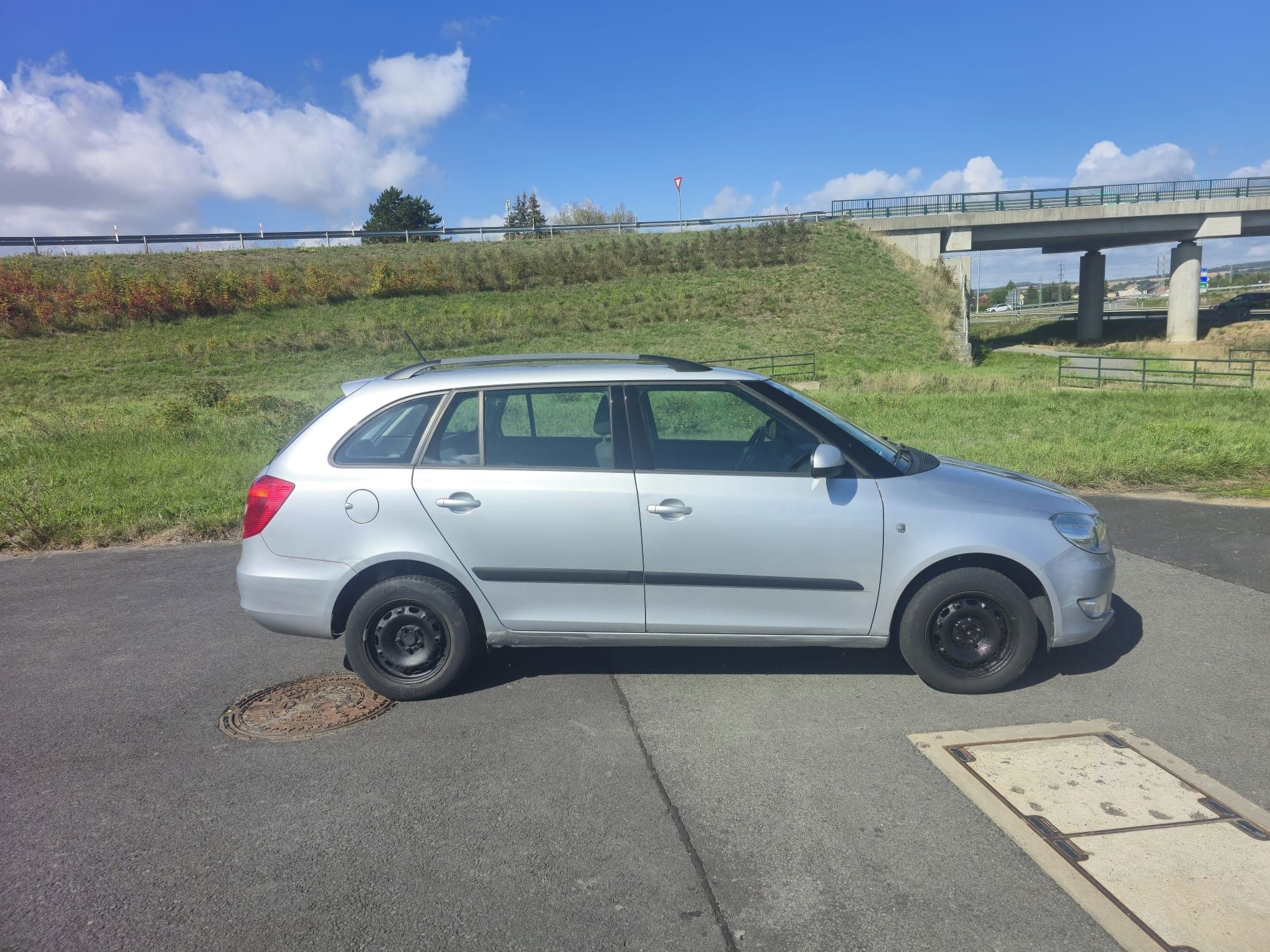 Škoda Fabia, 1.2, 63KW, KLIMA , tažné zař. - fotka 5