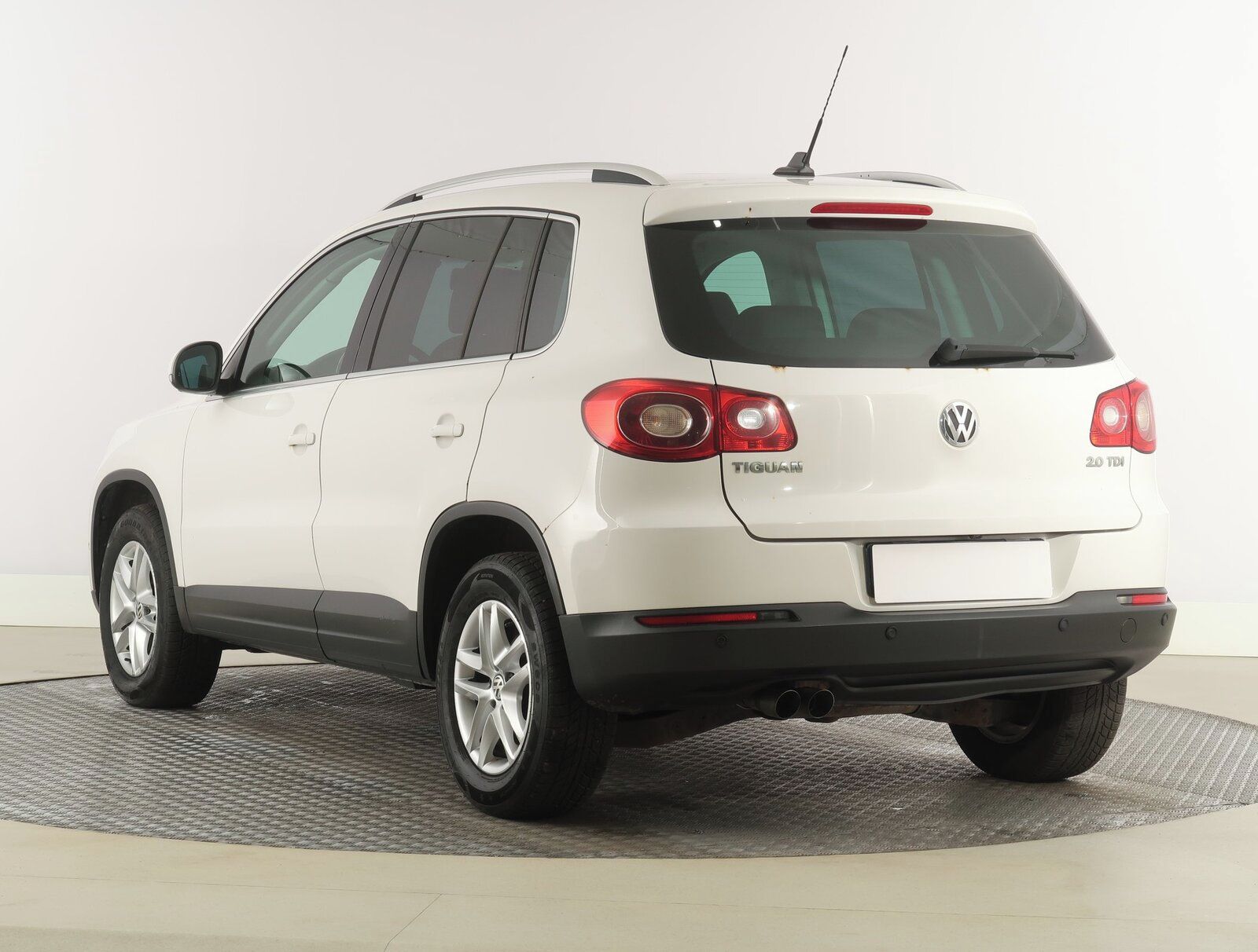 Volkswagen Tiguan, 2.0 TDI, 4X4, Automat, Navi - fotka 4
