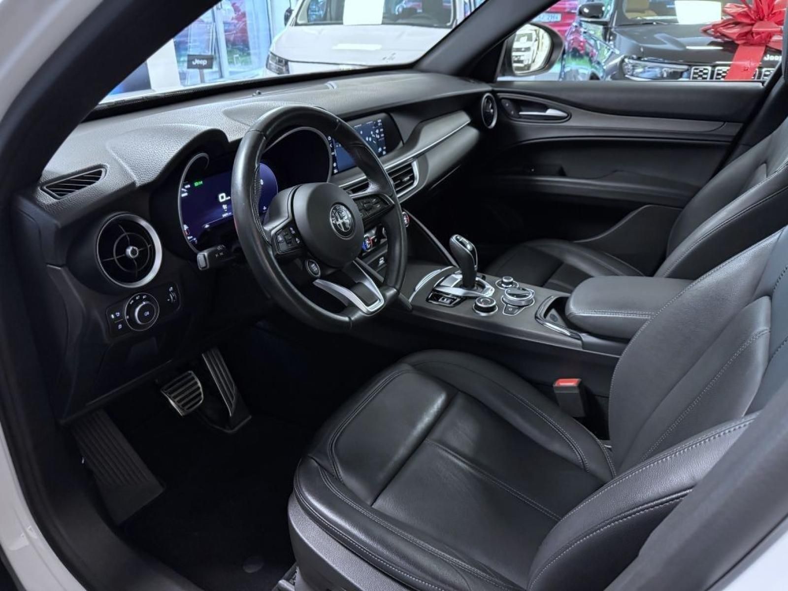Alfa Romeo Stelvio, 2.2 JTDm 210k AT8 ZF Q4 4x4 TI - fotka 6