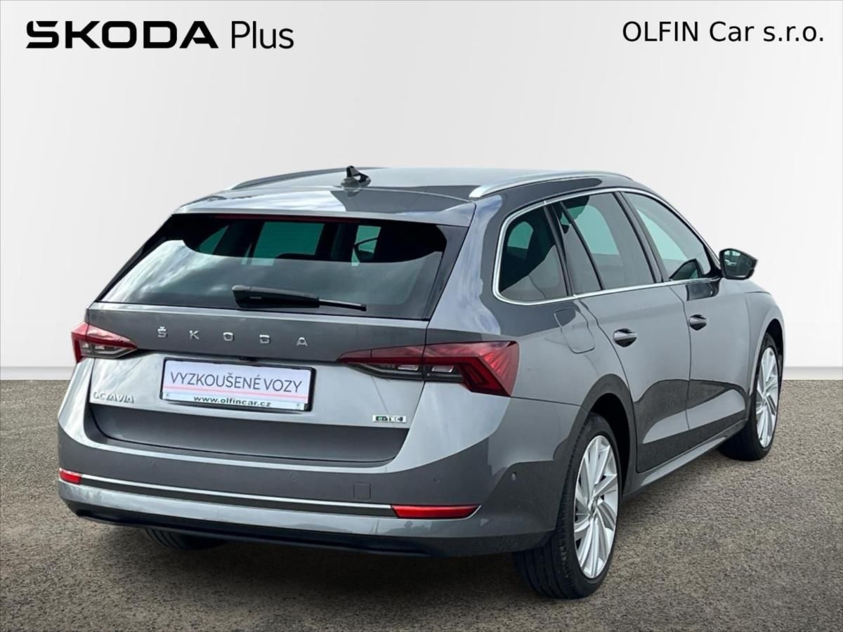 Škoda Octavia, 1,5 TSi 110kW e-TEC 7DSG STYLE - fotka 2