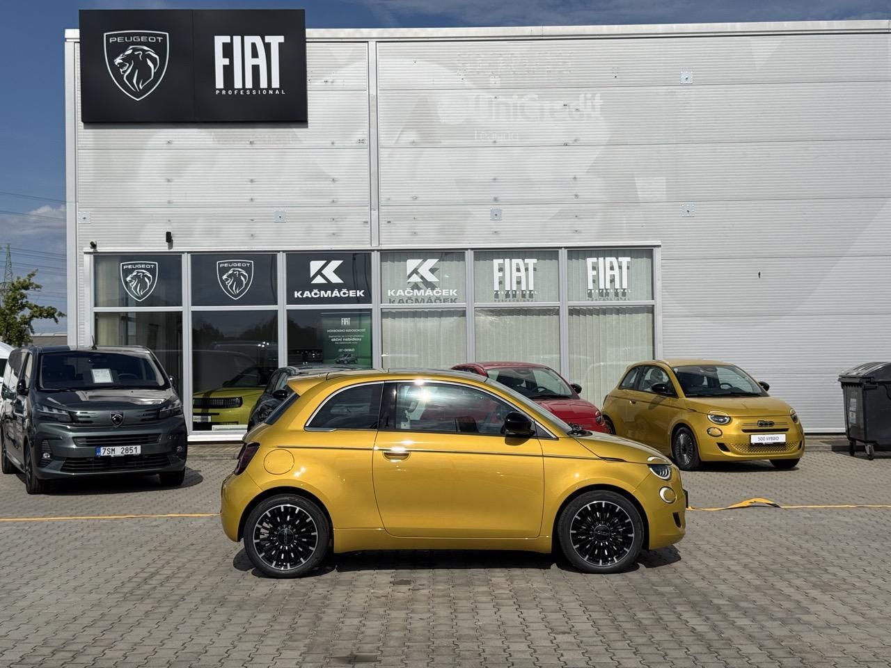 Fiat 500, Hybrid La Prima Hatchback 1.0 - fotka 6