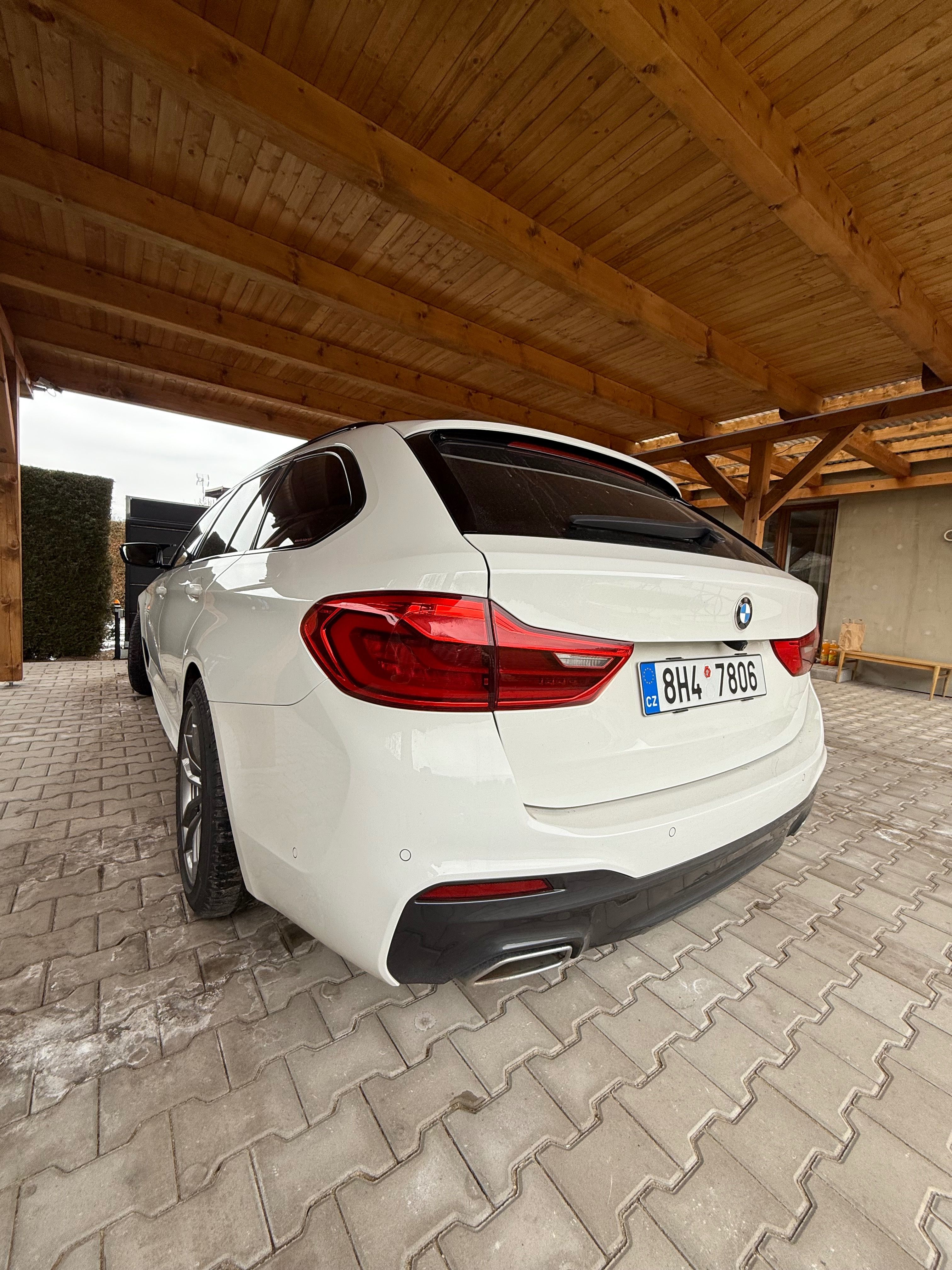 BMW Řada 5, 2.0 xDrive - fotka 6