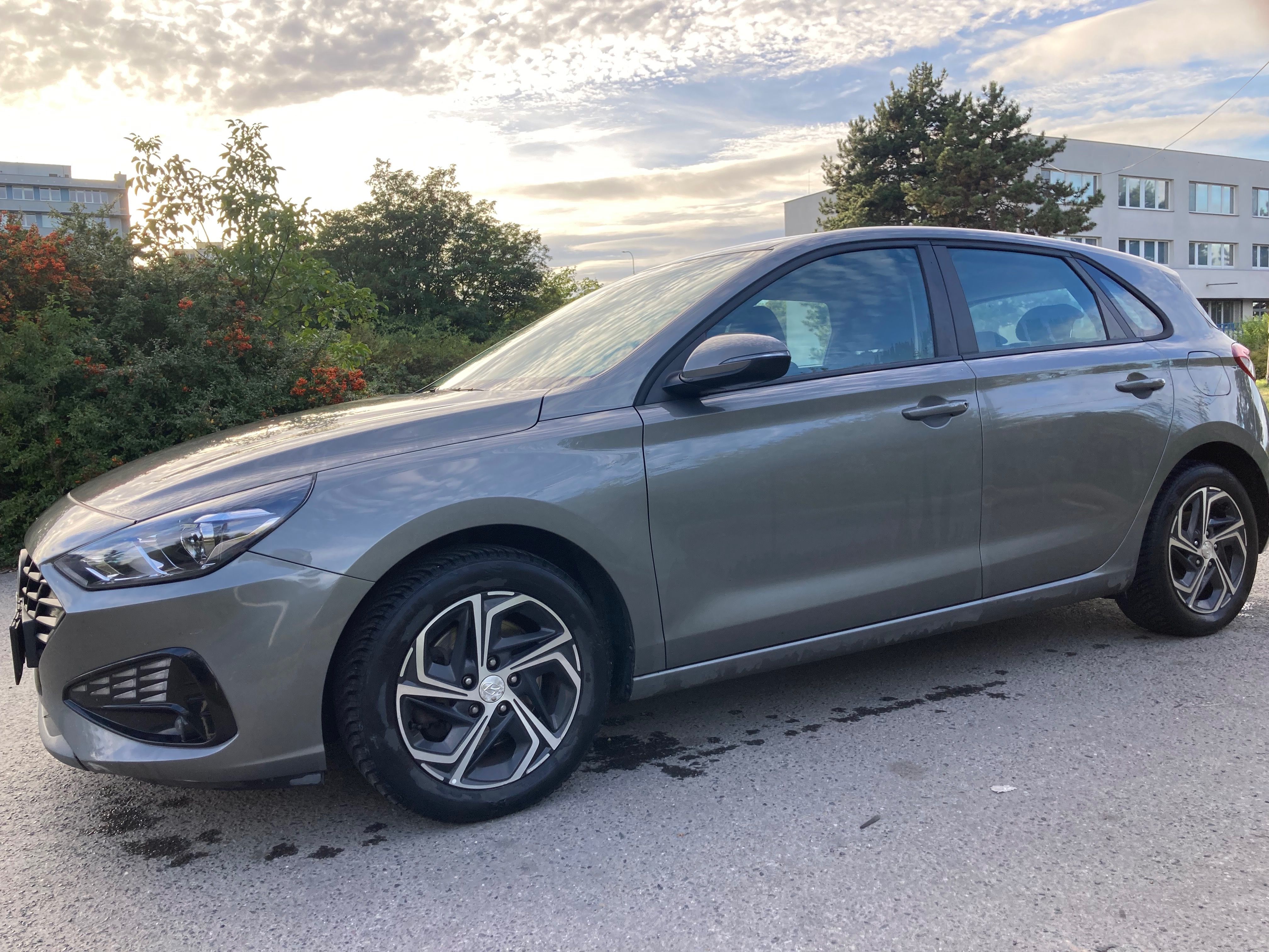 Hyundai i30, 1,5 Dpi - fotka 3