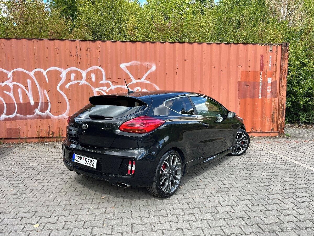 Kia Cee´d, GT 1,6Turbo 204k,jen 95tkm, - fotka 5