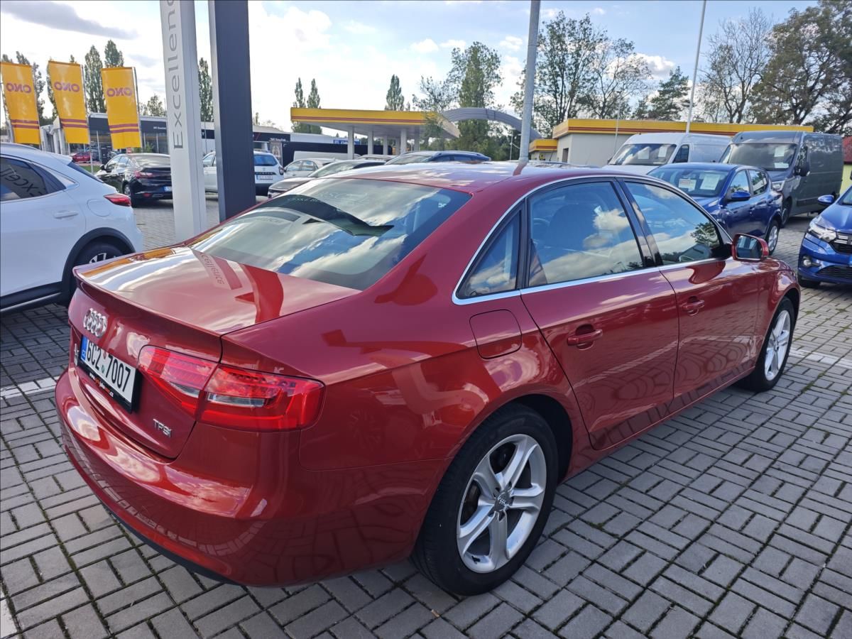 Audi A4, 1,8 TFSI 125kW  Edition - fotka 6