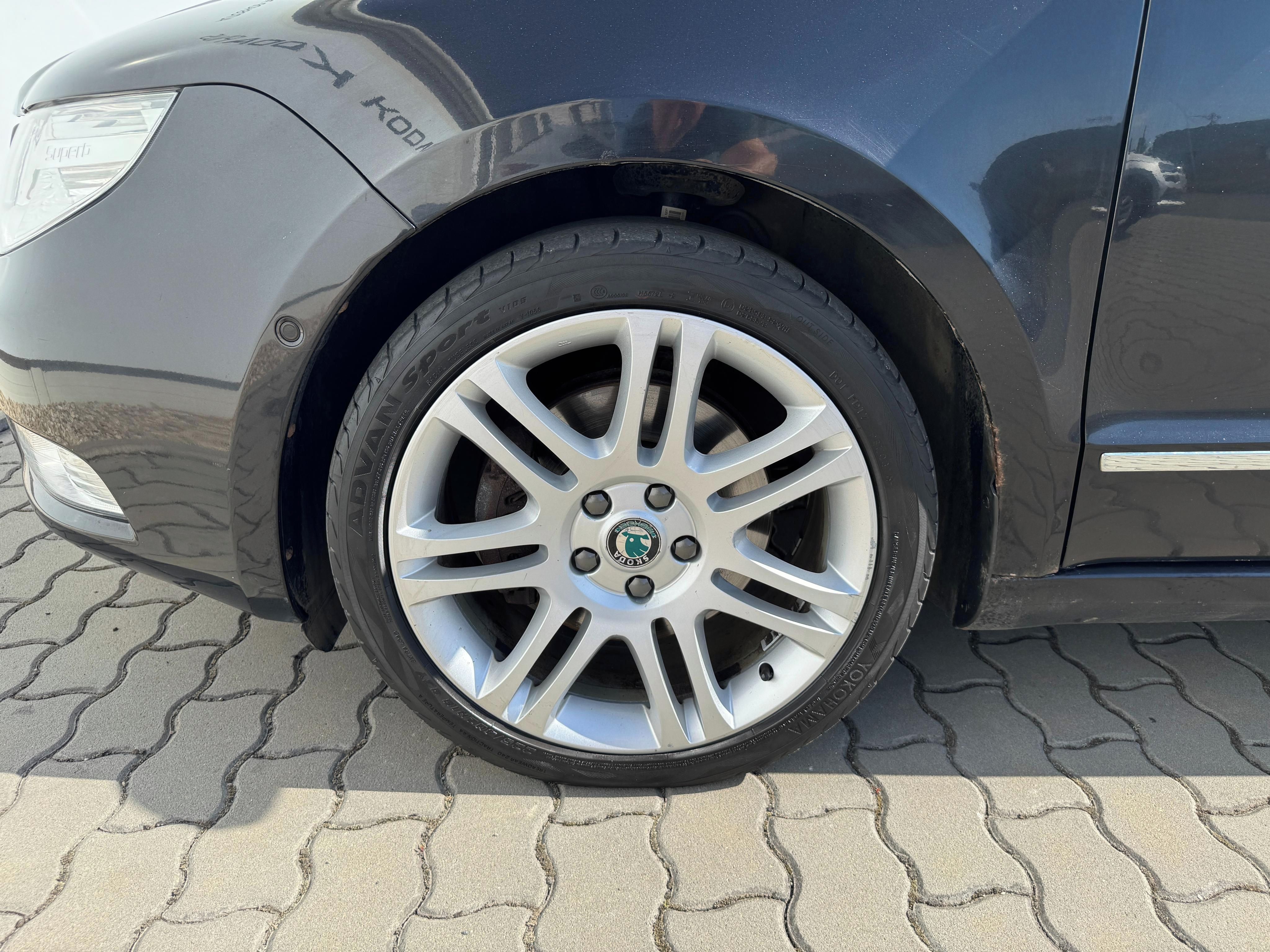 Škoda Superb, 2.0 TDI 103kW DSG - fotka 5