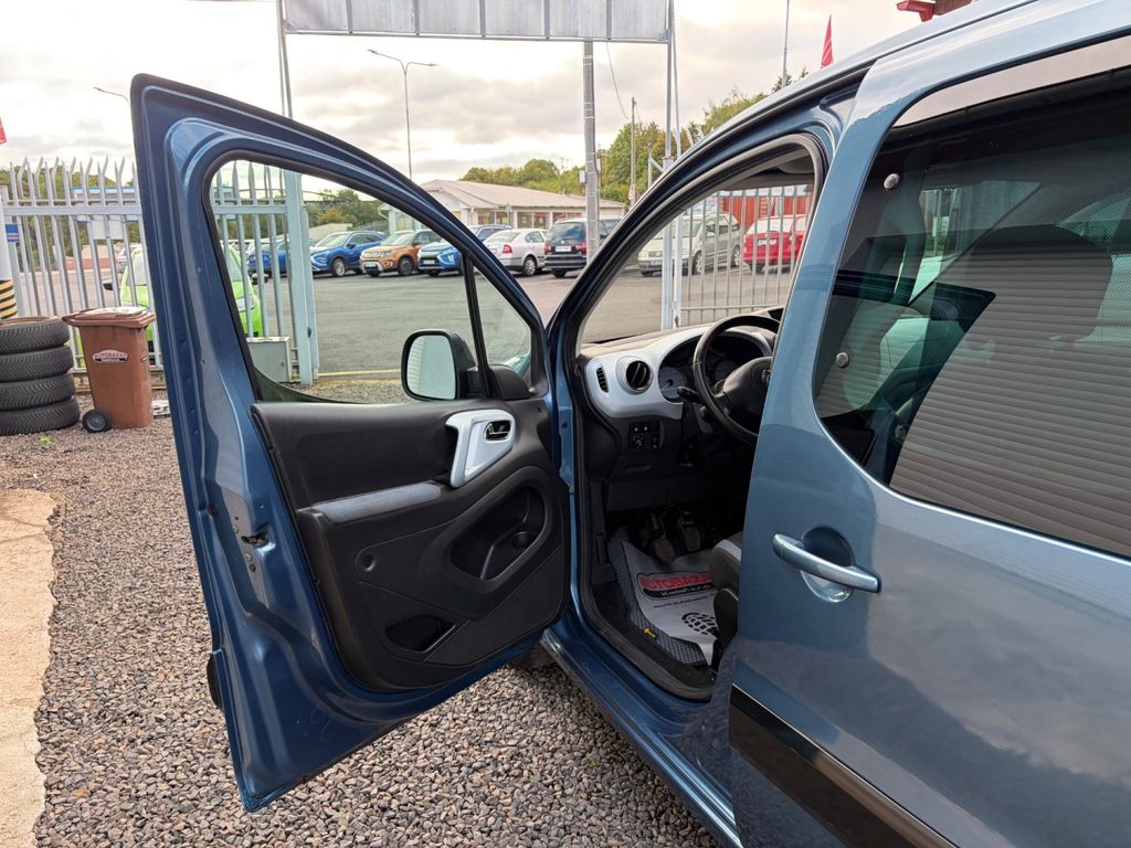 Citroën Berlingo, 1,6 Multispace,SERVISKA