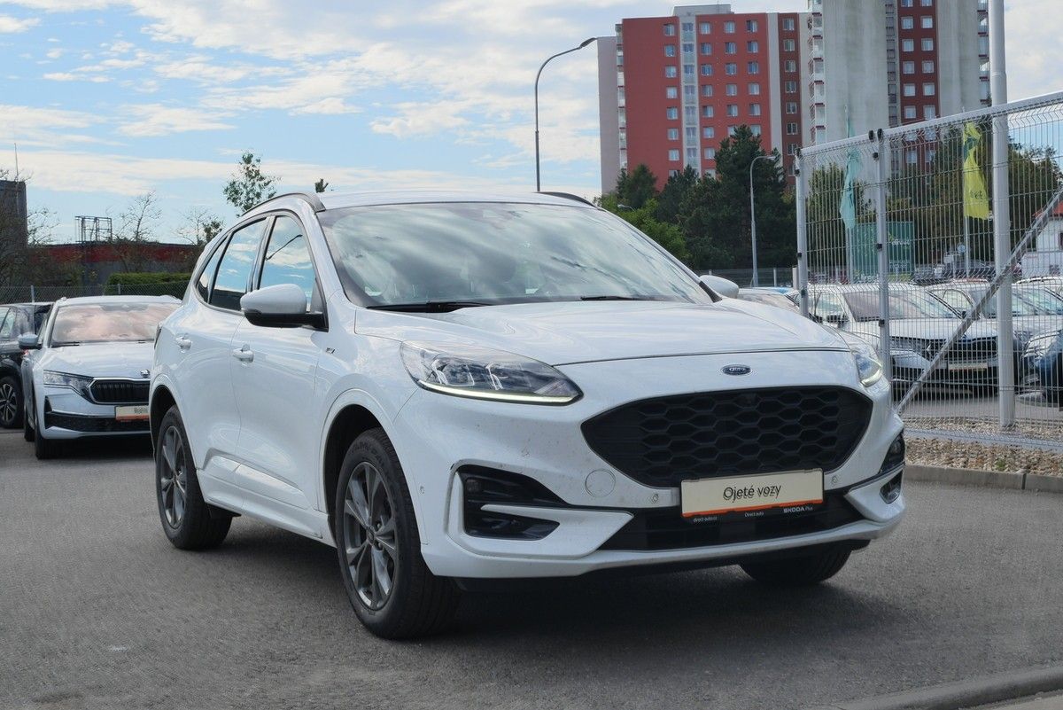 Ford Kuga, 2.5 Hybrid AWD ST-Line - fotka 3