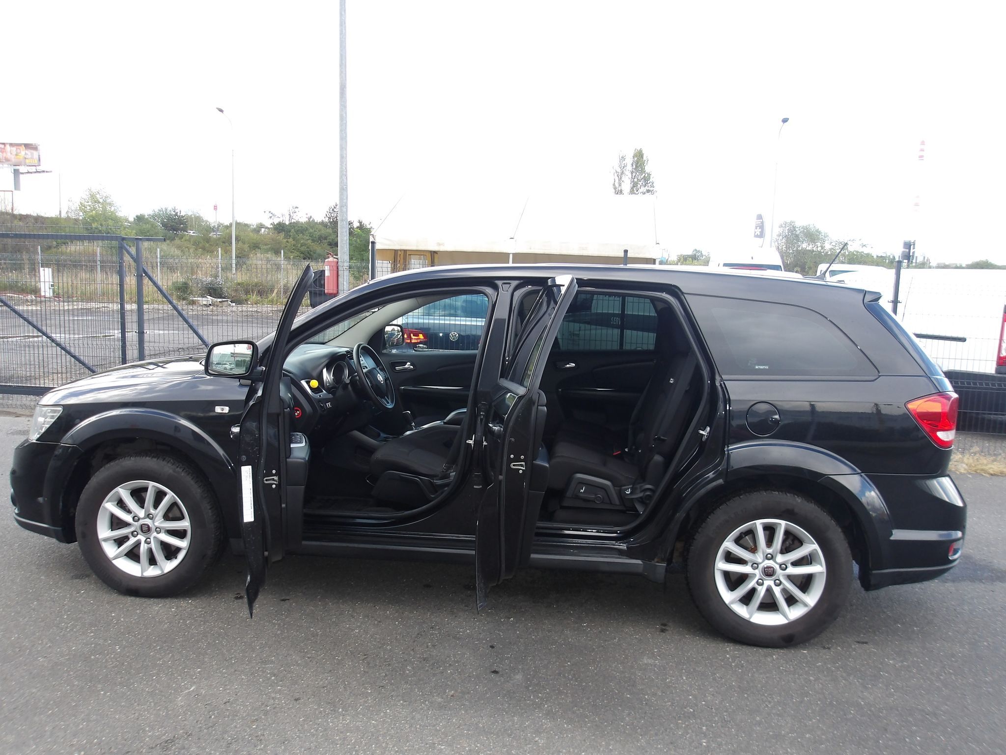 Fiat Freemont, 2,4i LPG+BENZIN ! AUT ! 7 MÍST - fotka 6
