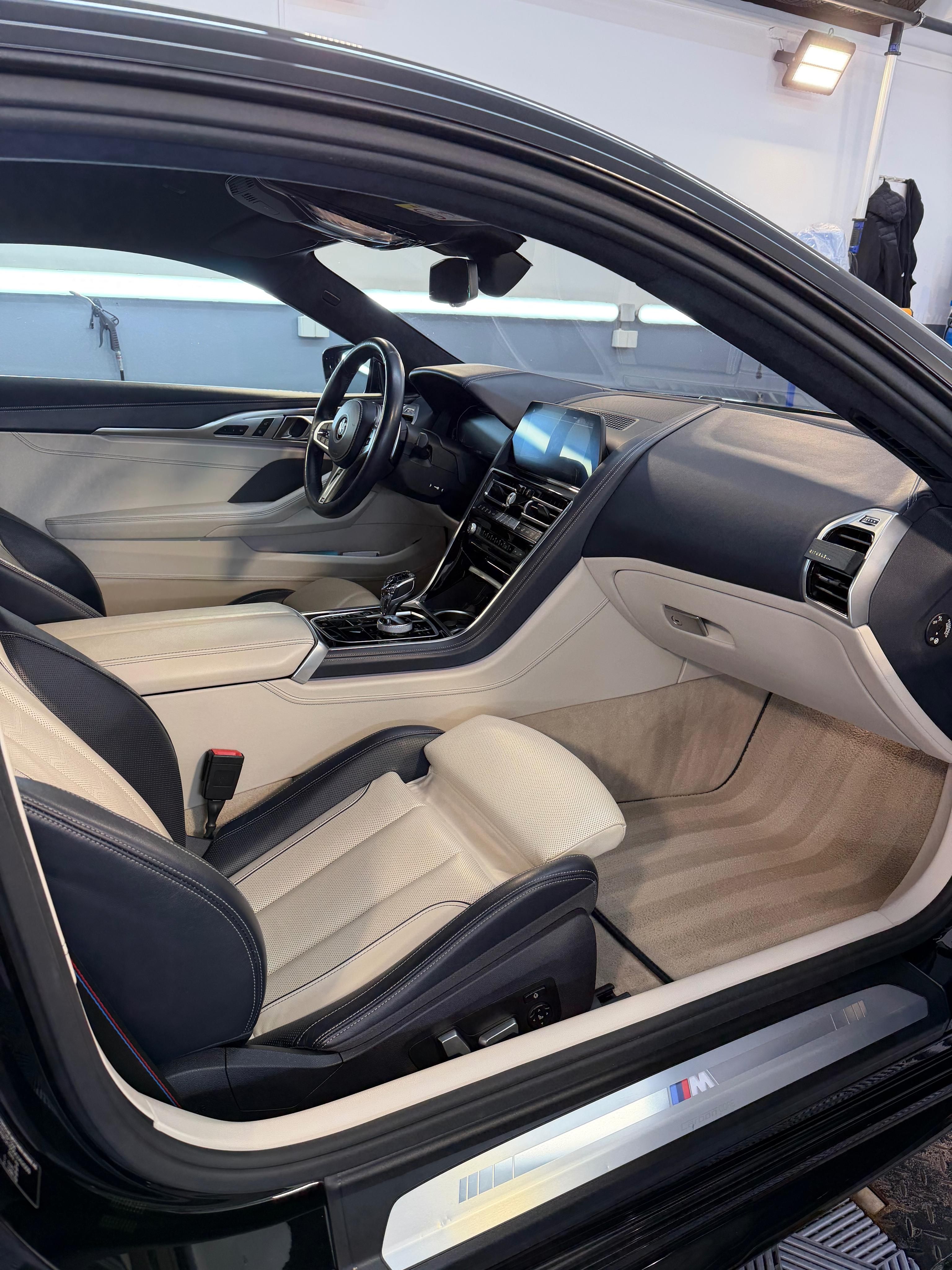 BMW Řada 8, BMW 840D XDRIVE - fotka 6