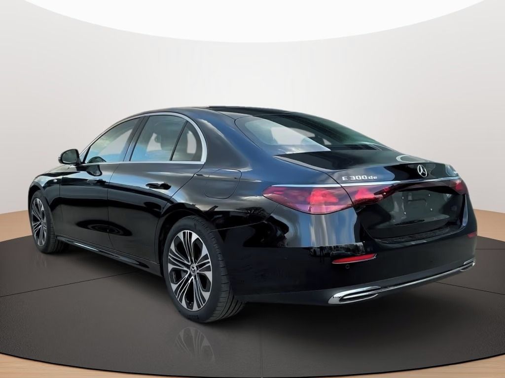 Mercedes-Benz Třídy E, 300 de 4M Lim. AVANTGARDE - fotka 2