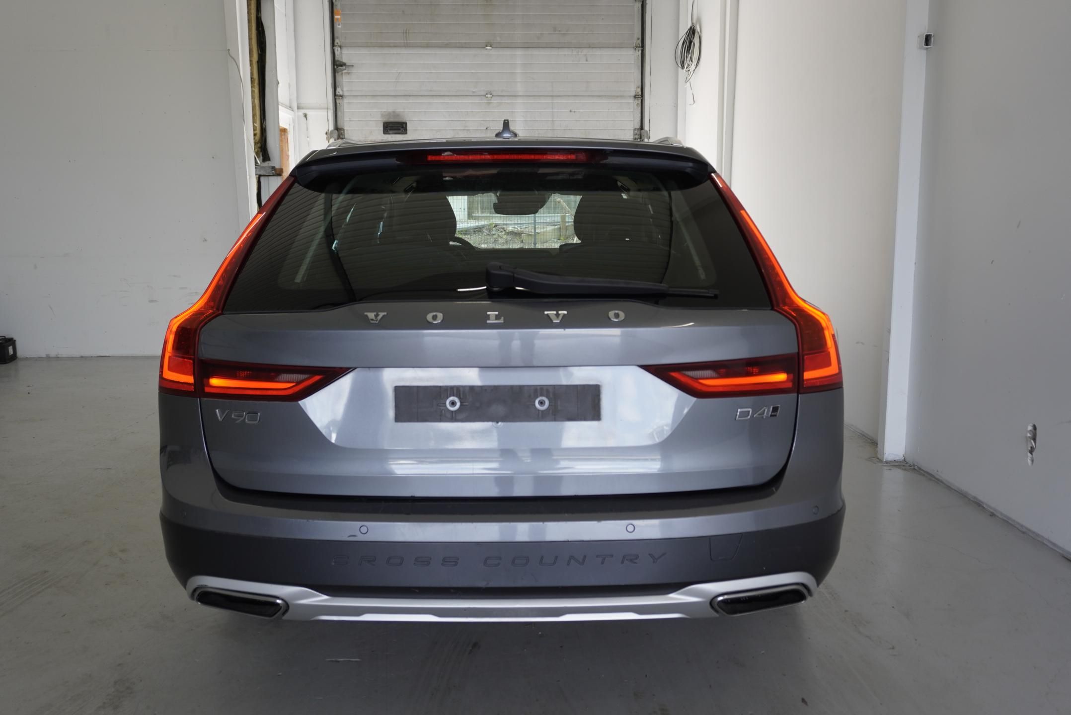 Volvo V60, CROSS COUNTRY  2,0 D4 AWD AUT. - fotka 6