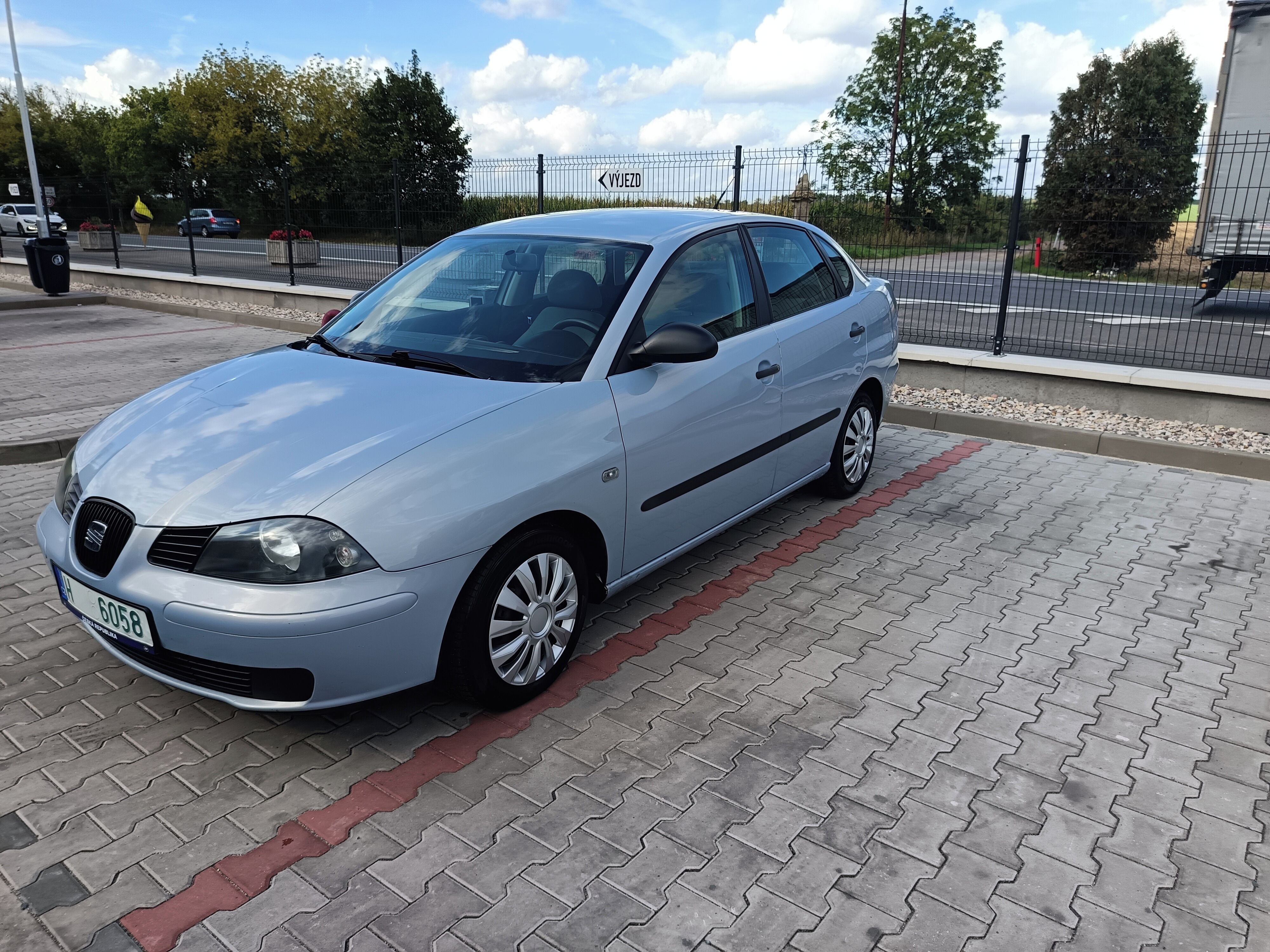 Seat Cordoba, 14 i 16 V - NOVÁ STK - fotka 2