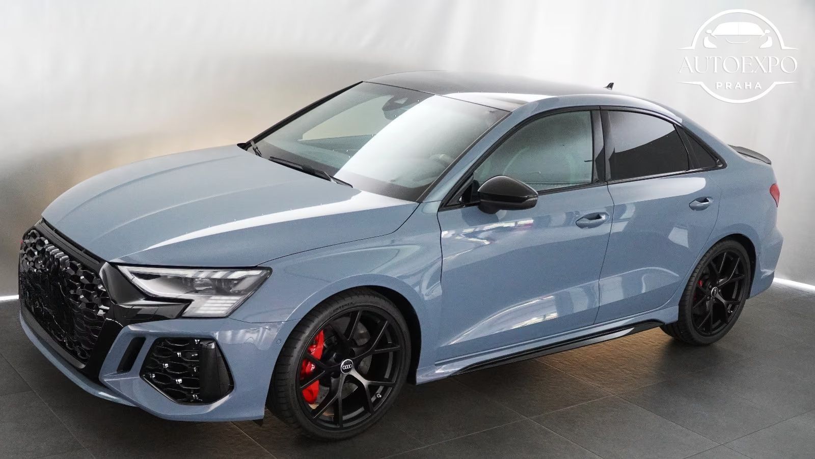 Audi RS3, Limousine quattro* - fotka 2