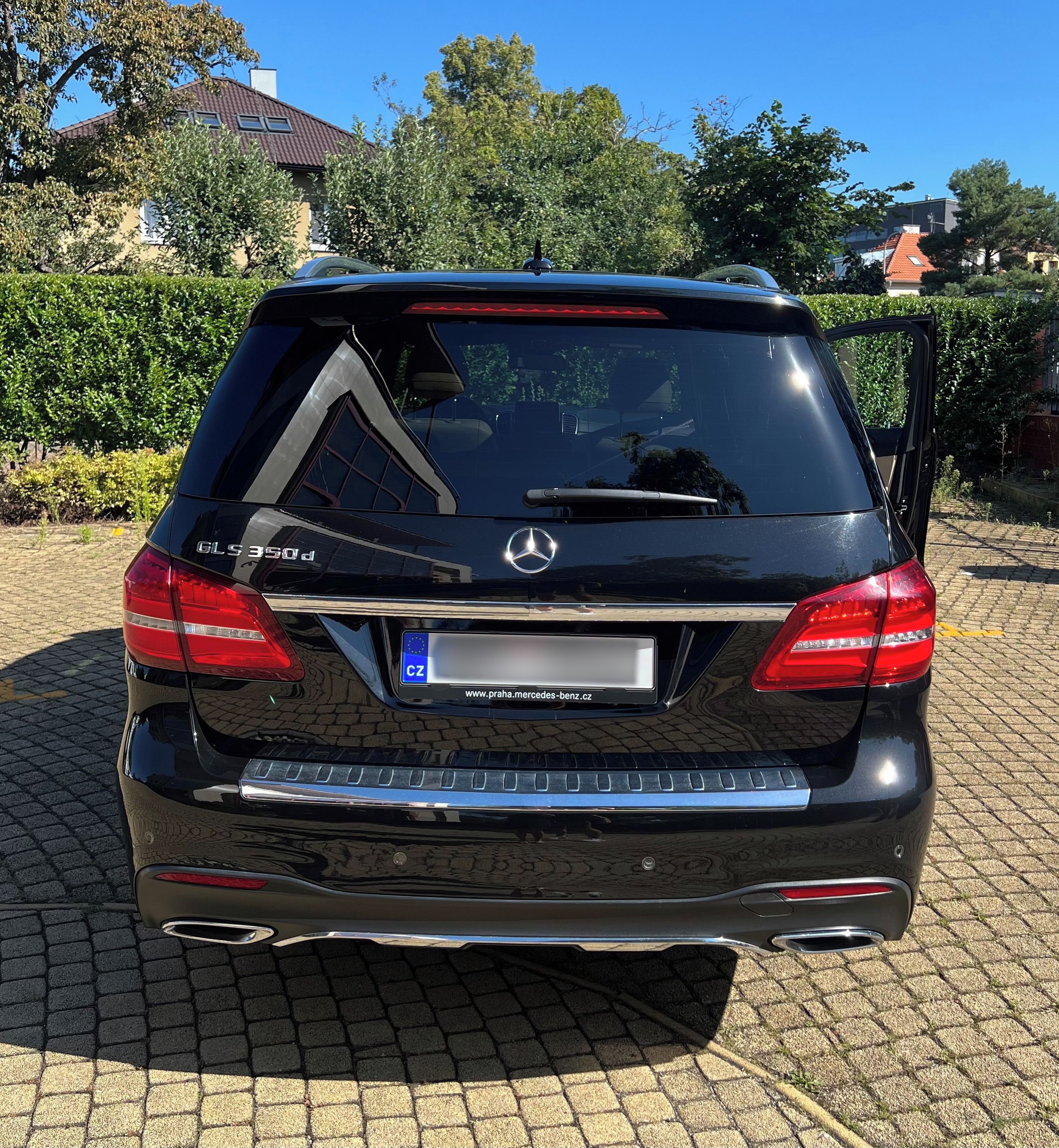 Mercedes-Benz GLS, GLS 350D 4MATIC - fotka 2