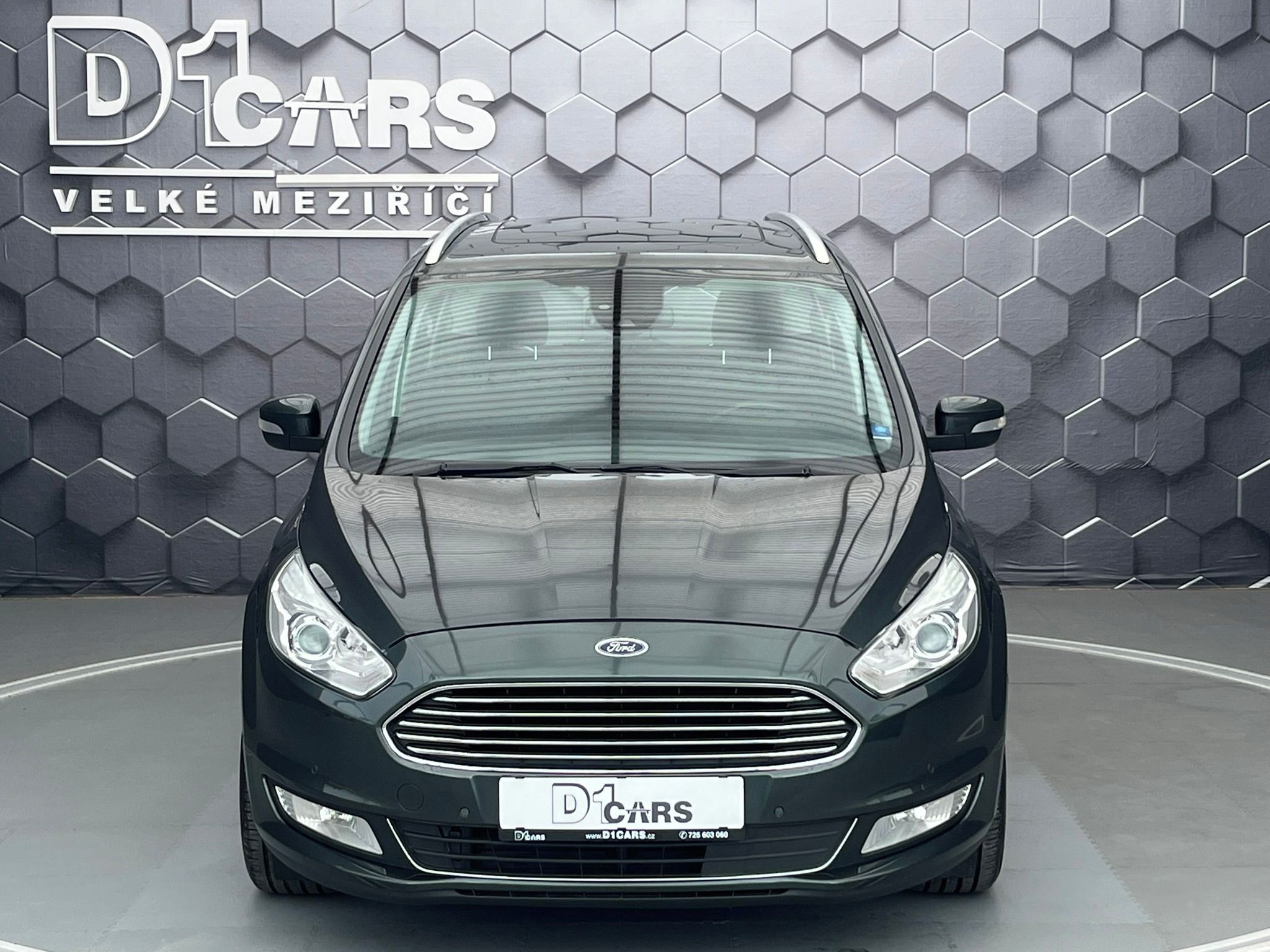 Ford Galaxy, 2,0 140kW Titanium AWD 7míst - fotka 6