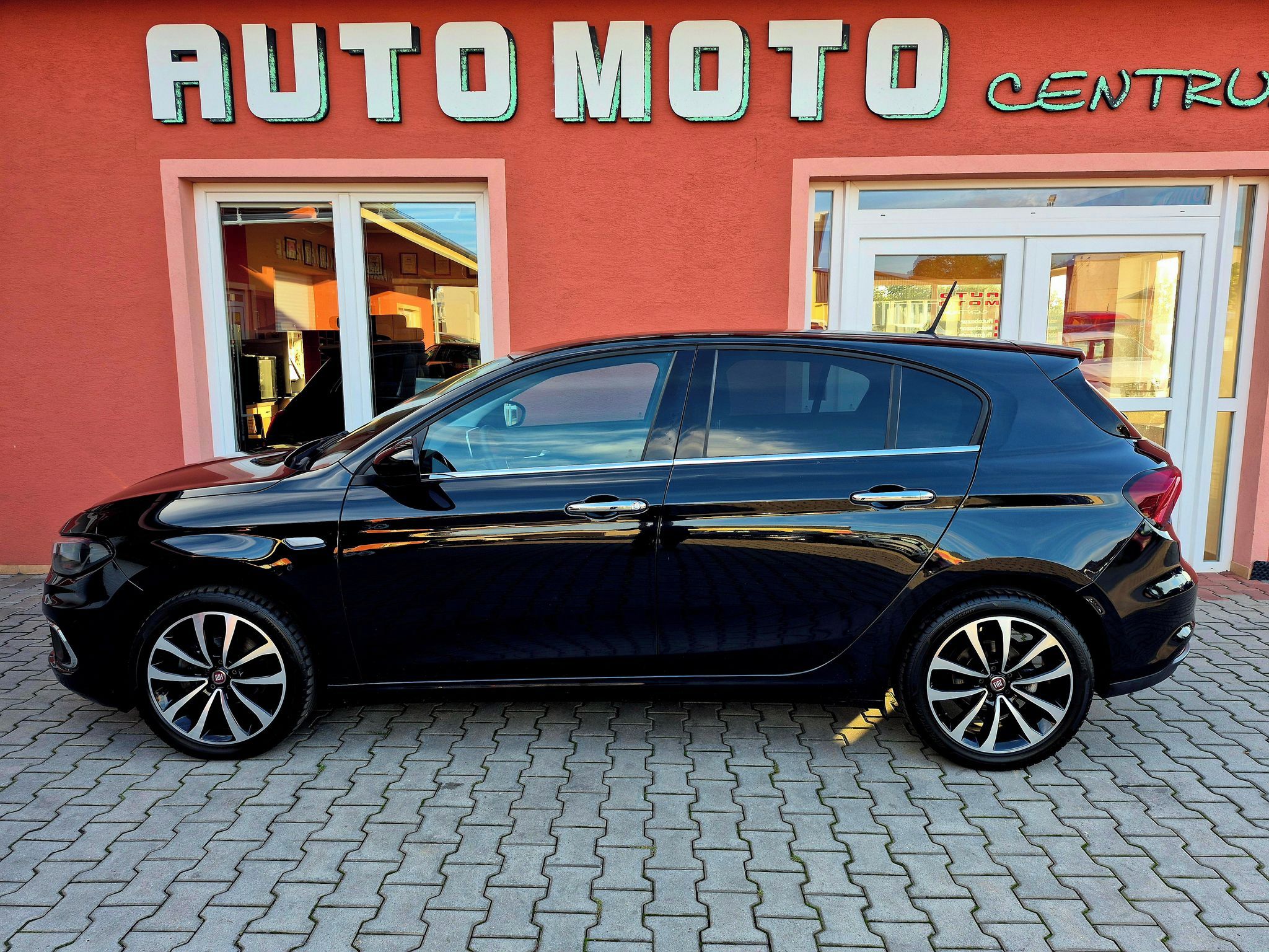 Fiat Tipo, 1.4 70kw Lounge - fotka 2
