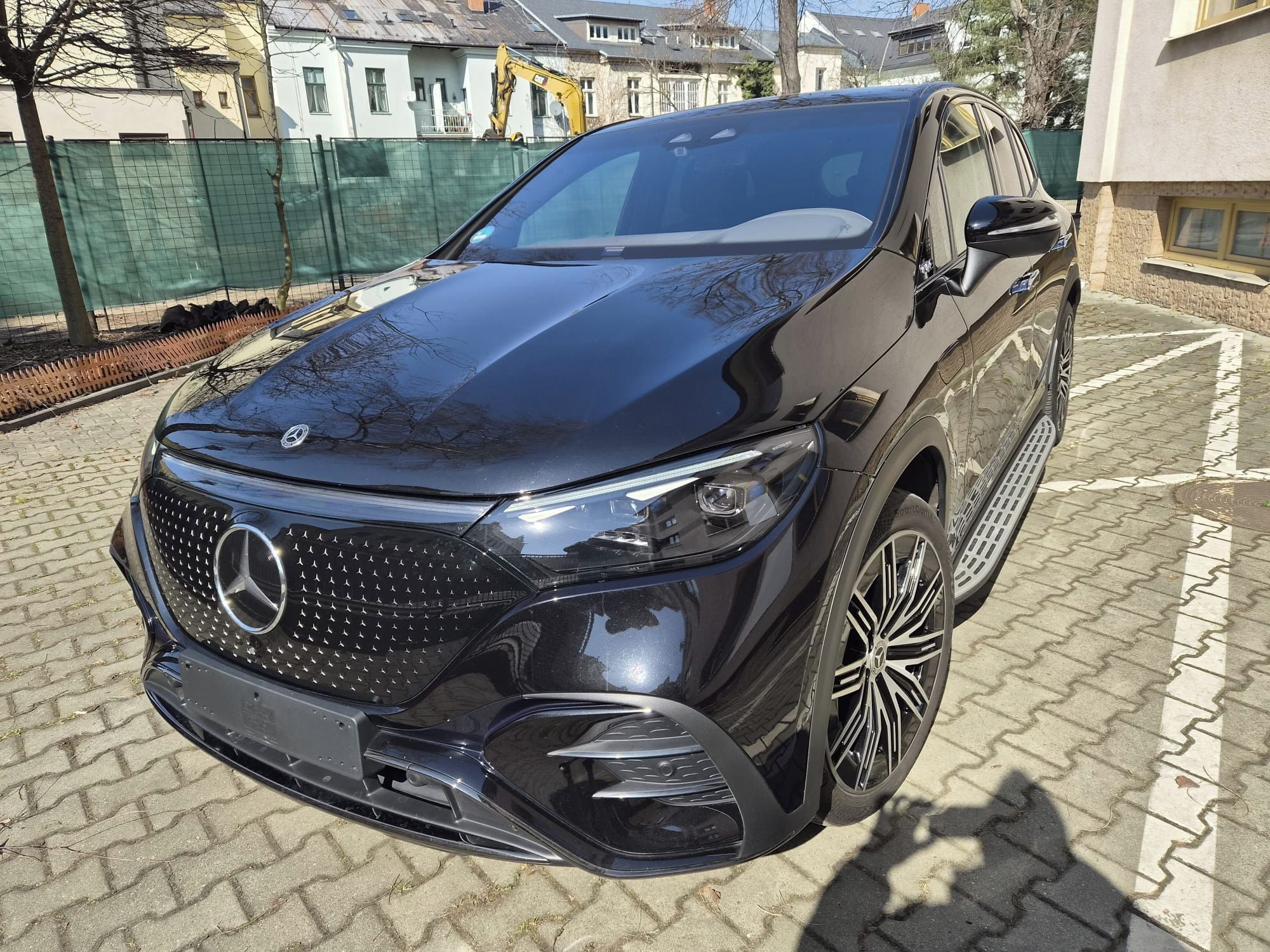 Mercedes-Benz EQE, EQE 500 4MATIC AMG, SOH 99,9% - fotka 2