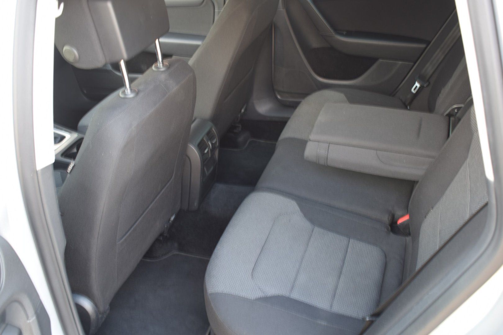 Volkswagen Passat Variant, 2,0TDi automat - fotka 6