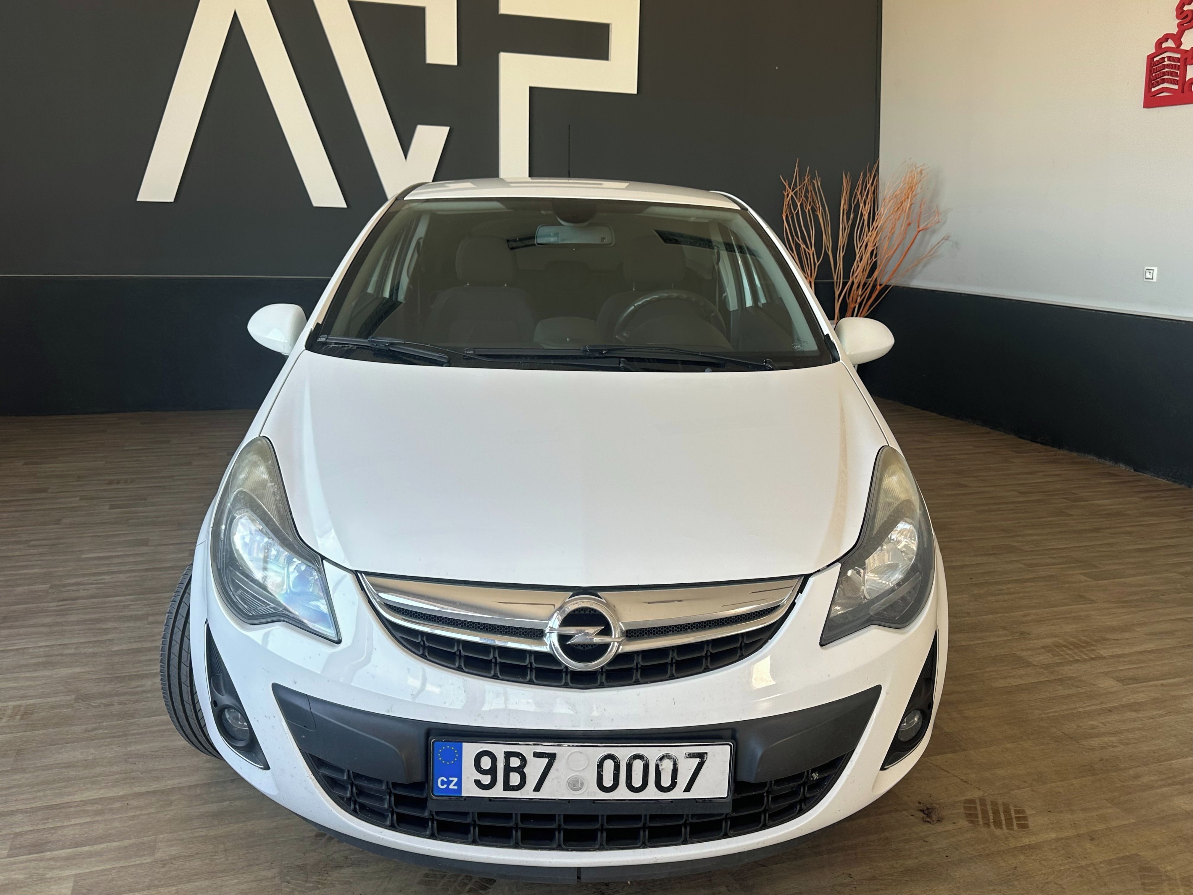 Opel Corsa, 1,2i*Klima*Nosič Kol*ČR* - fotka 2