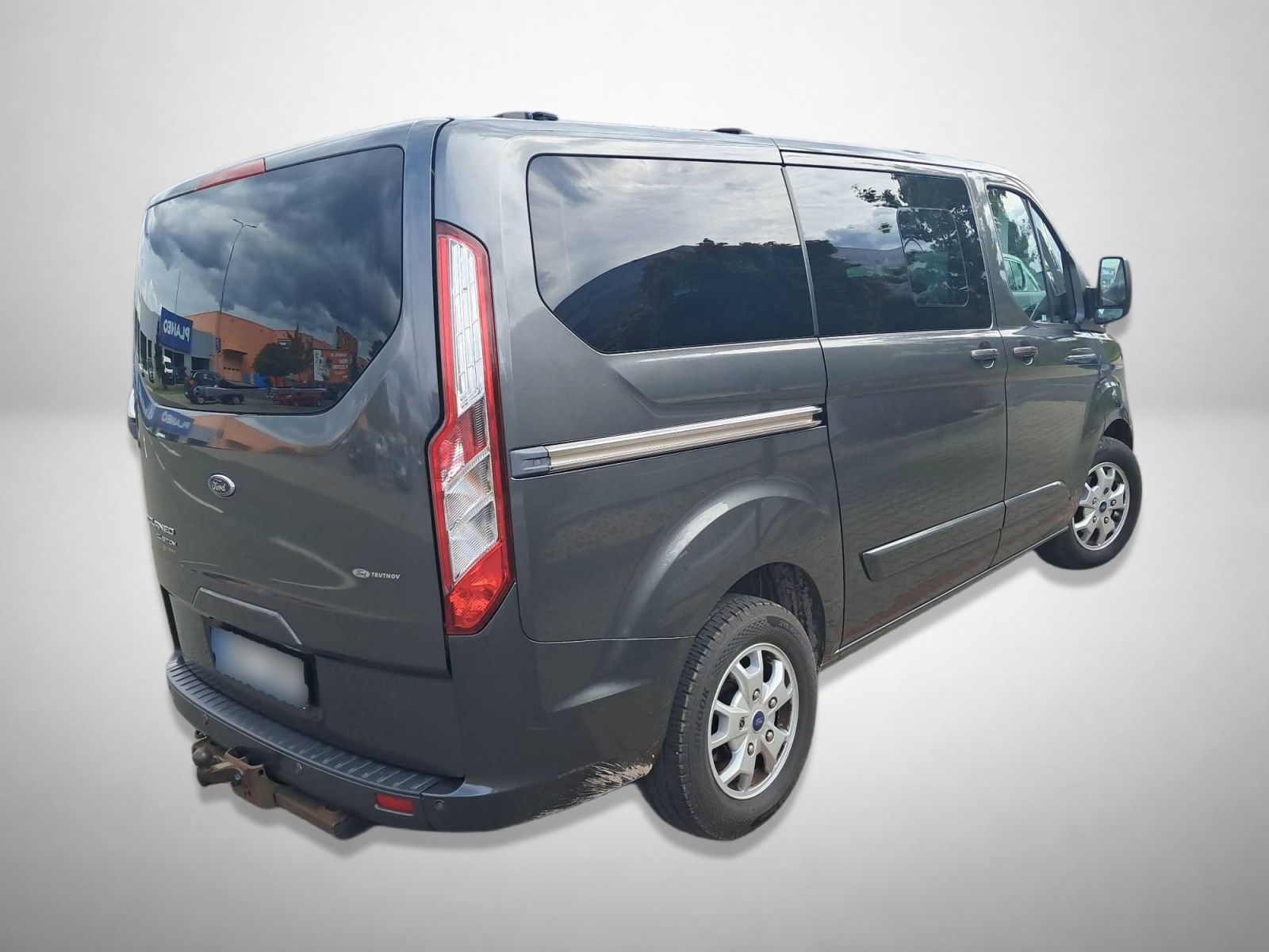 Ford Tourneo Custom, 2.2 TDCi, Titanium, Klima, ČR - fotka 2